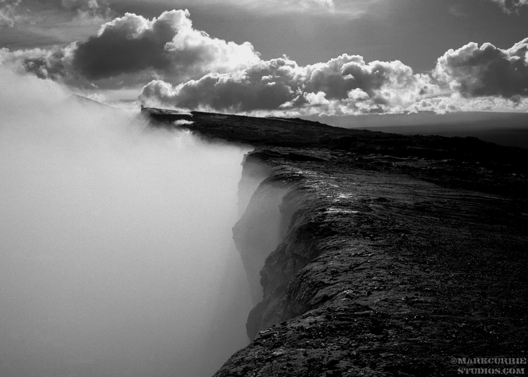 Pu' u 'O' o crater rim