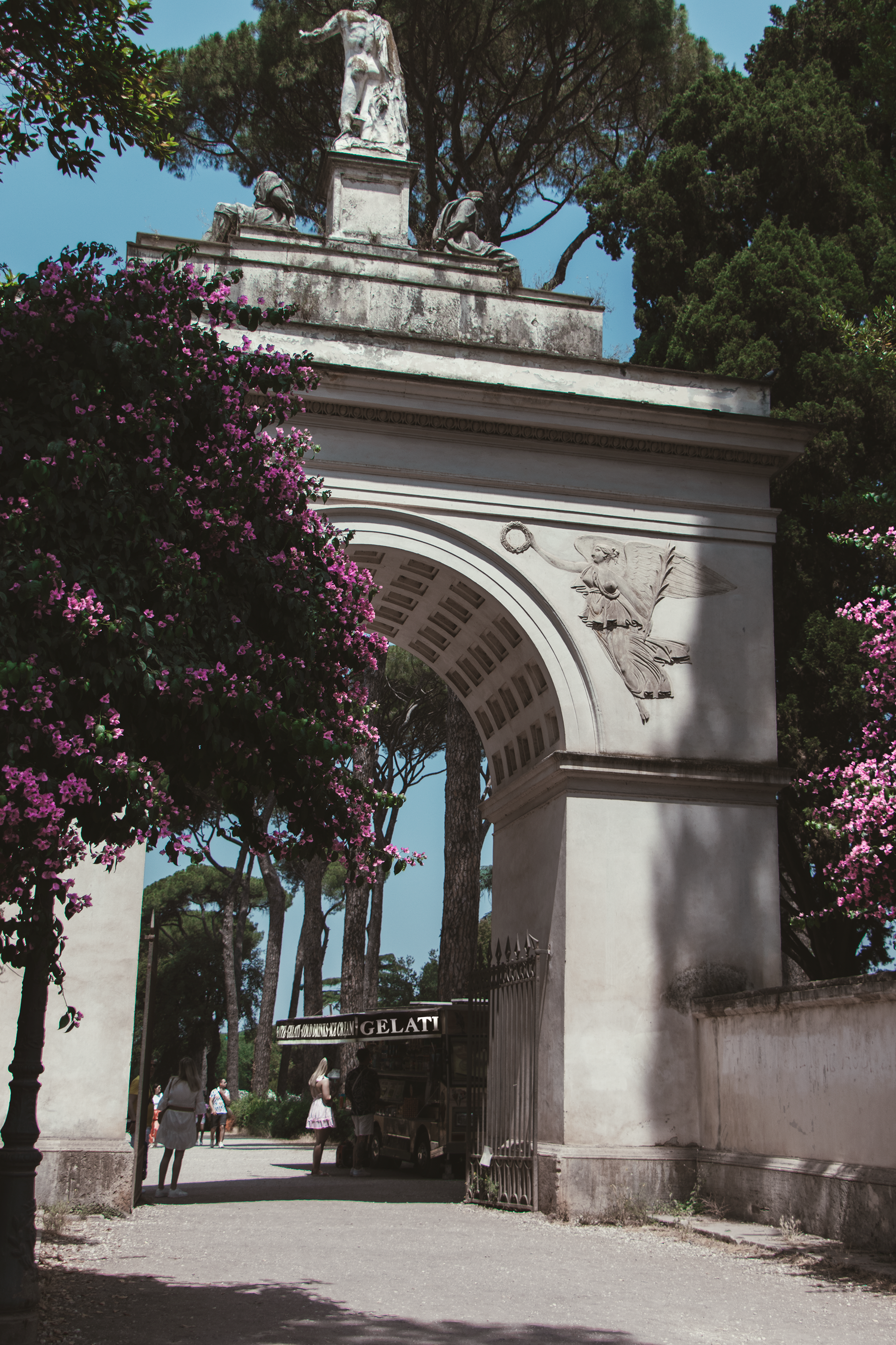 © 2025 Lisa Gerdes Rom