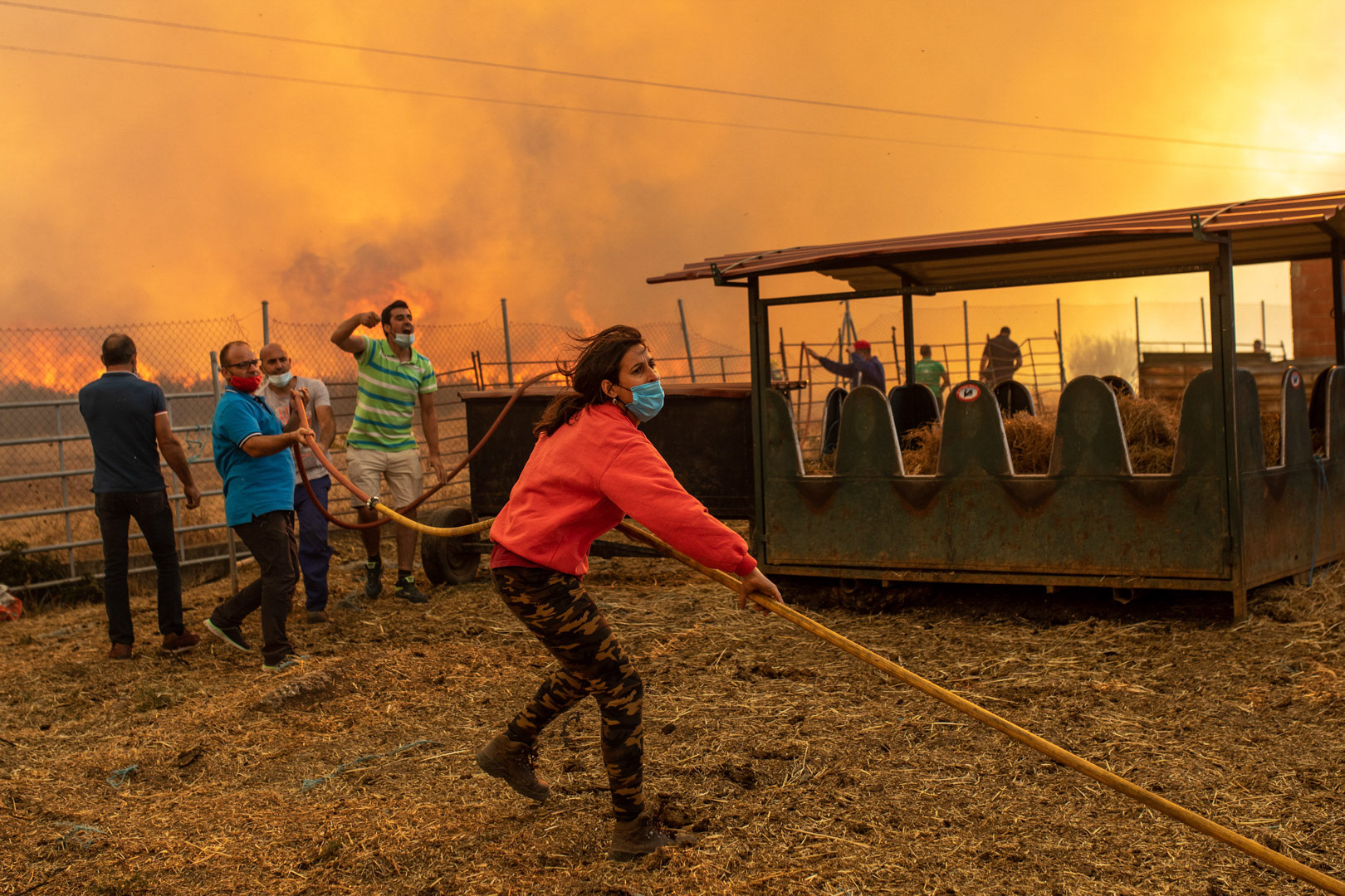 INCENDIO LOBER DOMEZ Y VEGALATRAVE