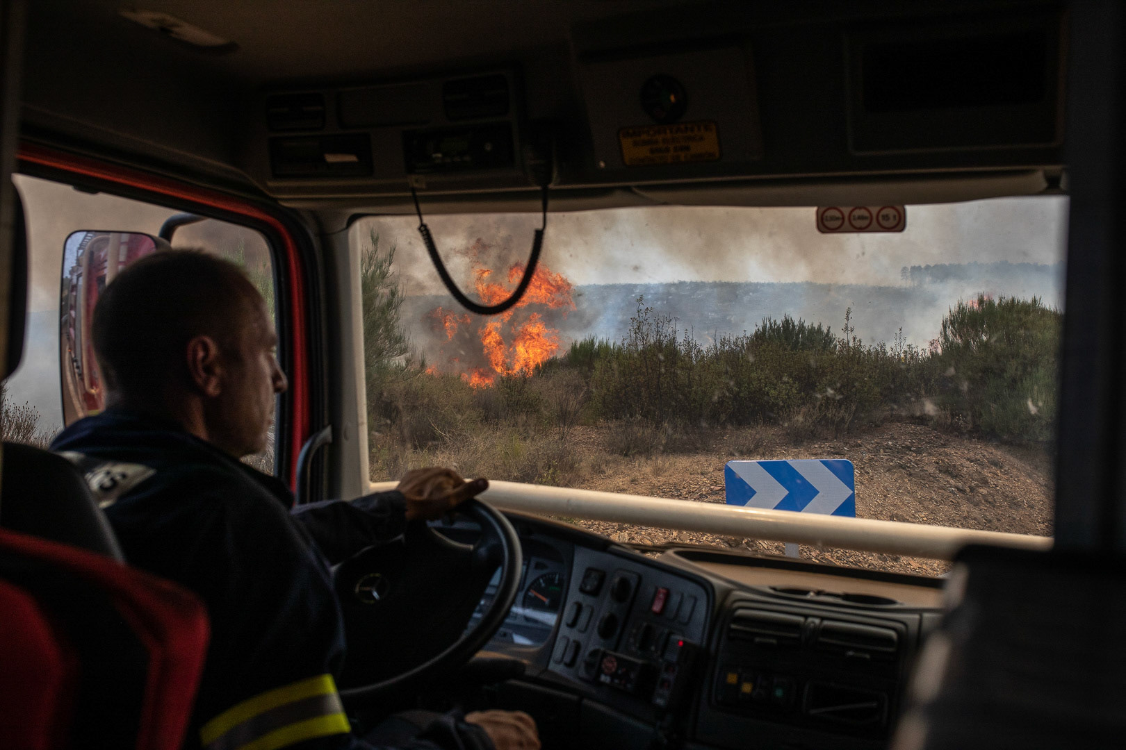 INCENDIO FORESTAL ALISTE. FIGUERUELA, VILLARINO DE MANZANAS, PETISQUEIRA Y RIOMANZANAS