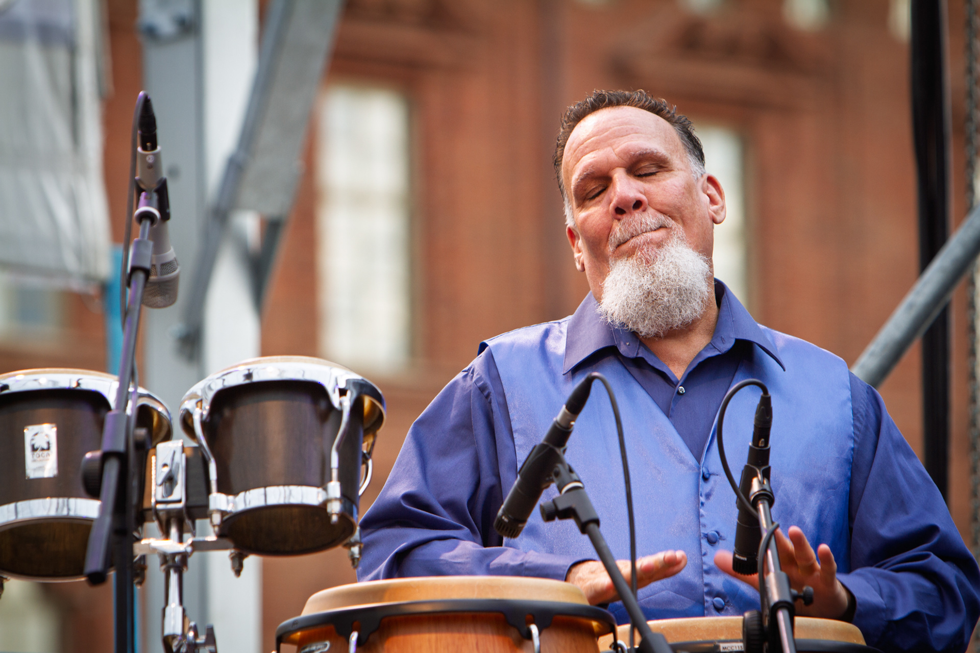 Il percussionista portoricano Manolo Badrena