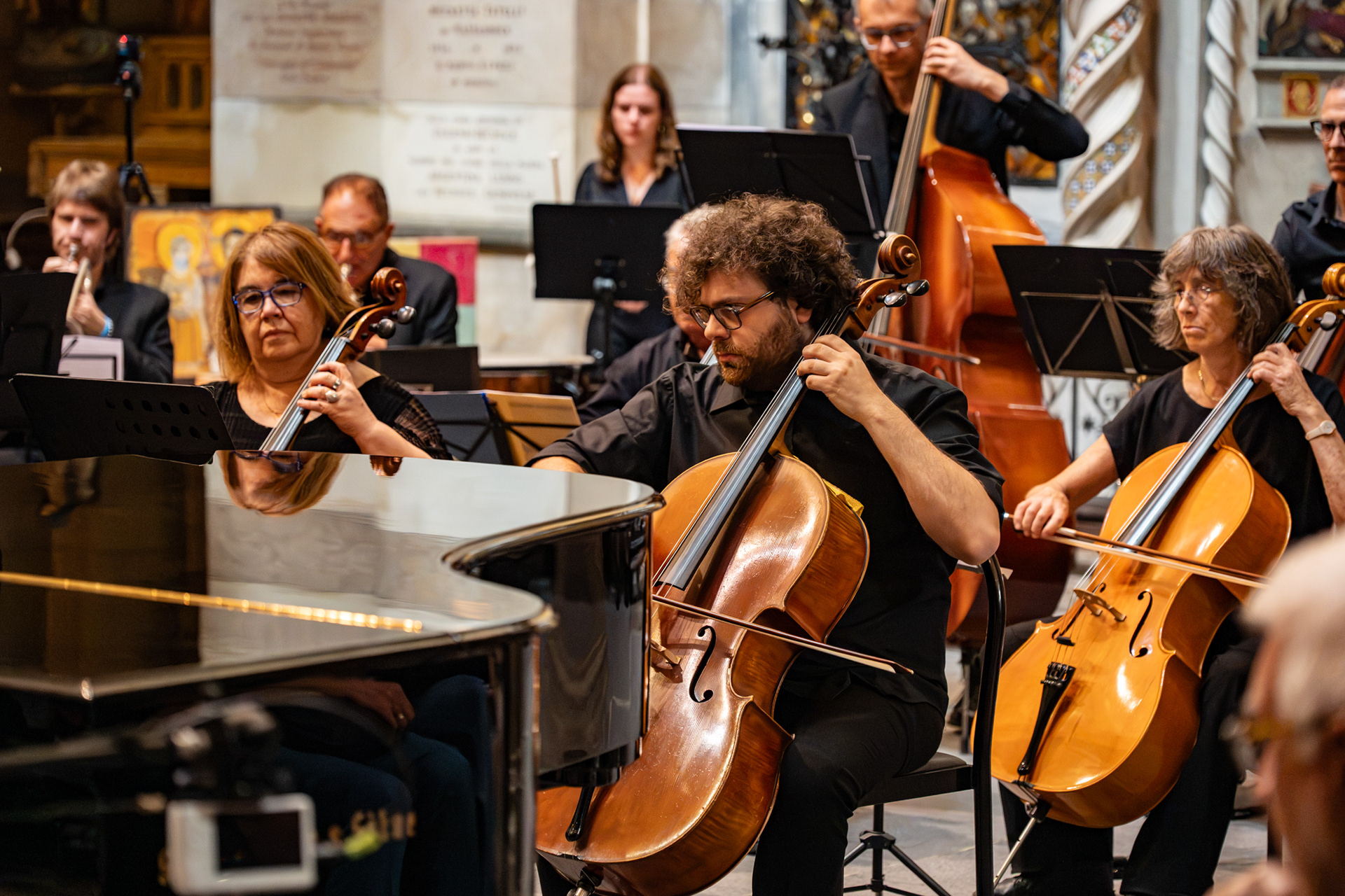 Alcuni violoncellisti dell'Orchestra Sinfonica Amatoriale Italiana