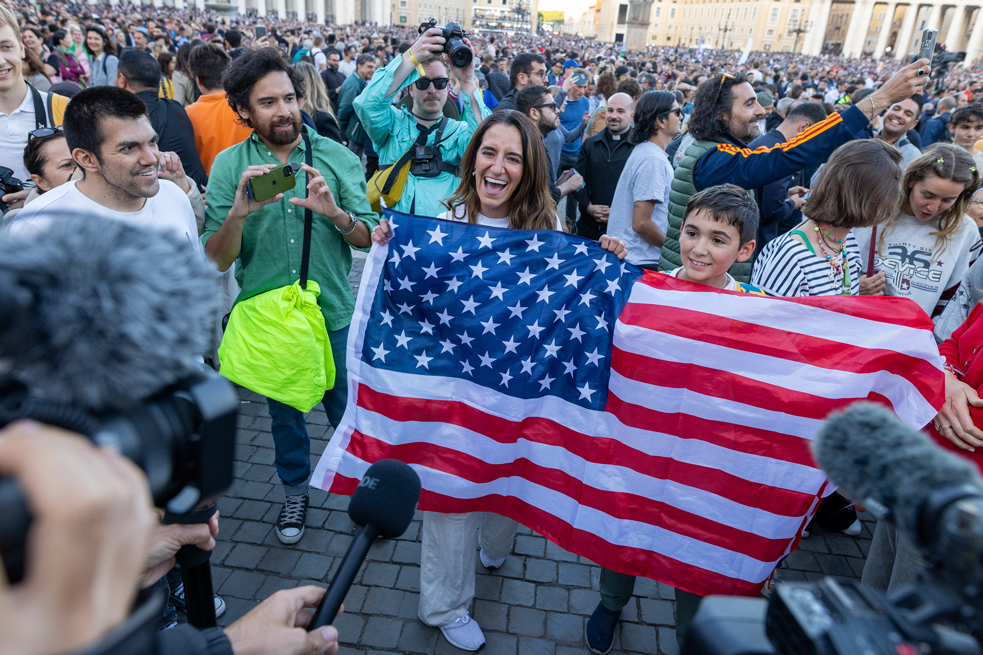American faithful rejoice at the election of Robert Francis Prevost as pope. Photo © Marek Ladzinski / FORUM