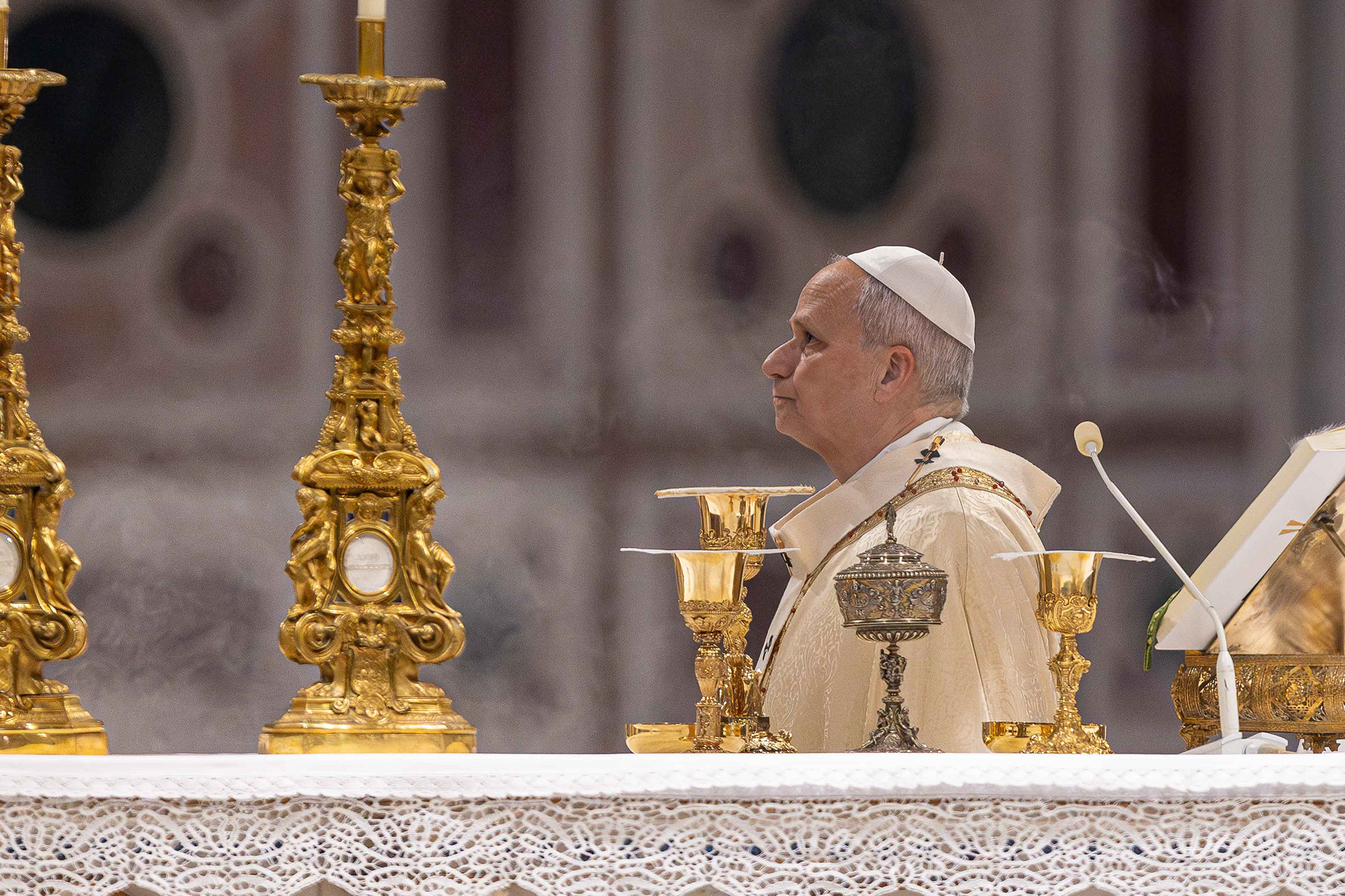 The Pope during Mass in the basilica. © Marek Ladzinski / Zuma Press