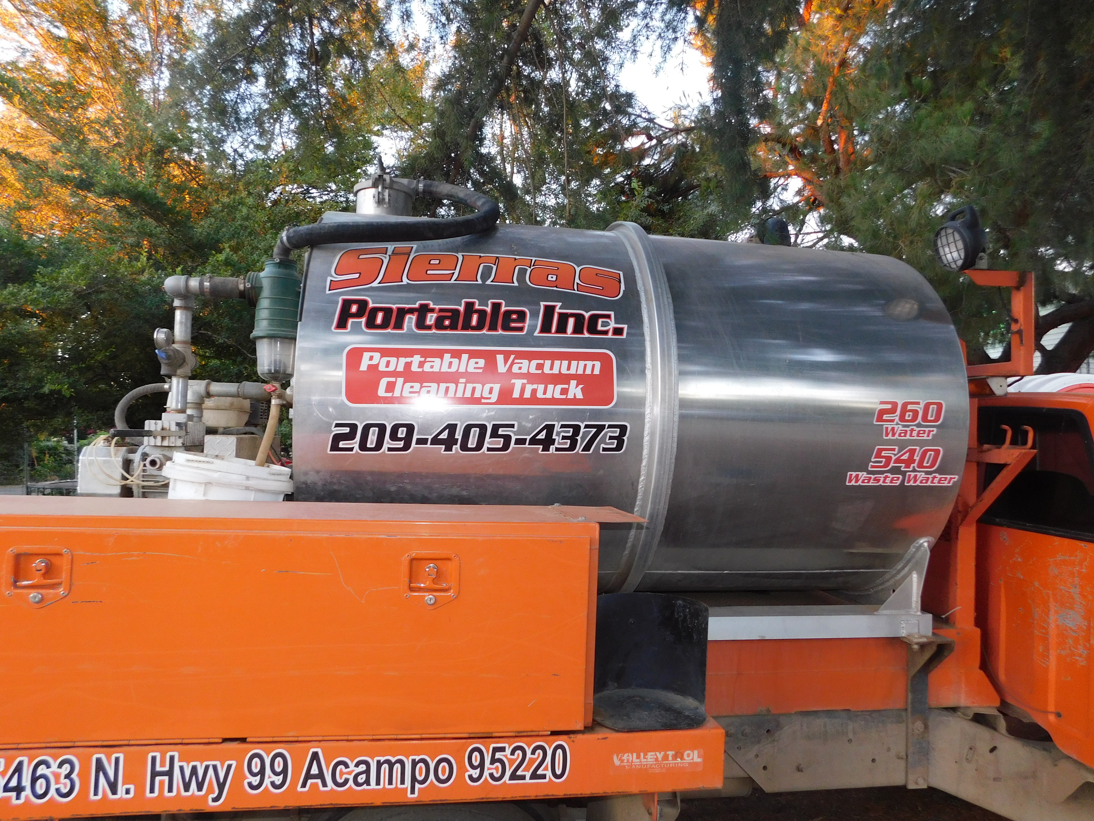 Portable Vacuum Cleaning Truck