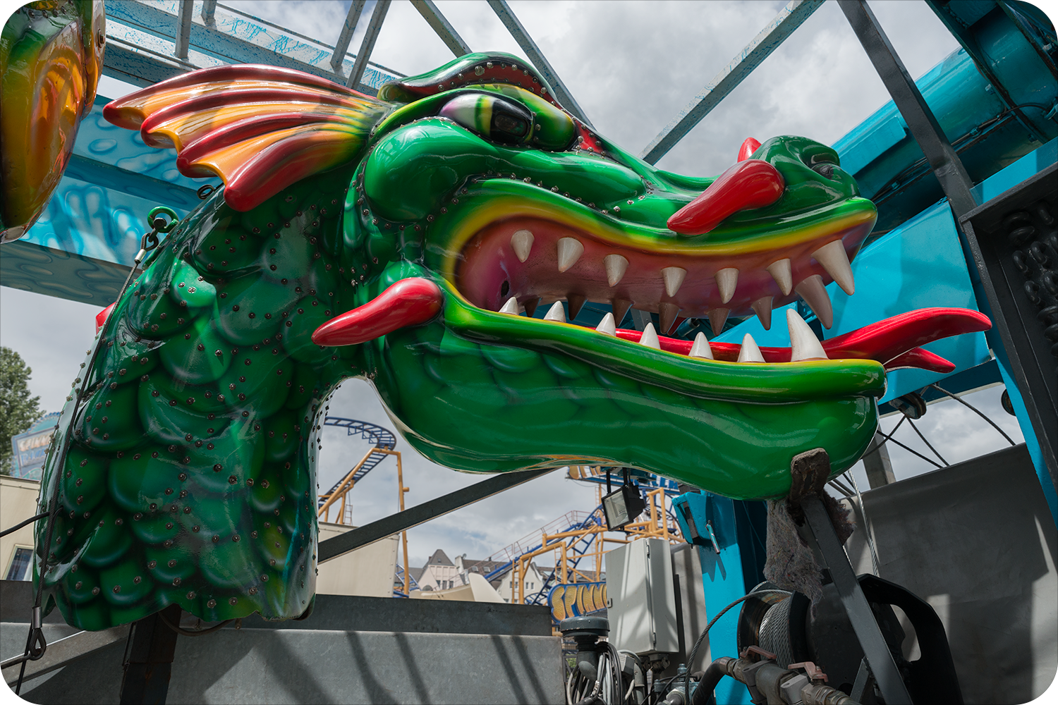 Dragonhead on a fair