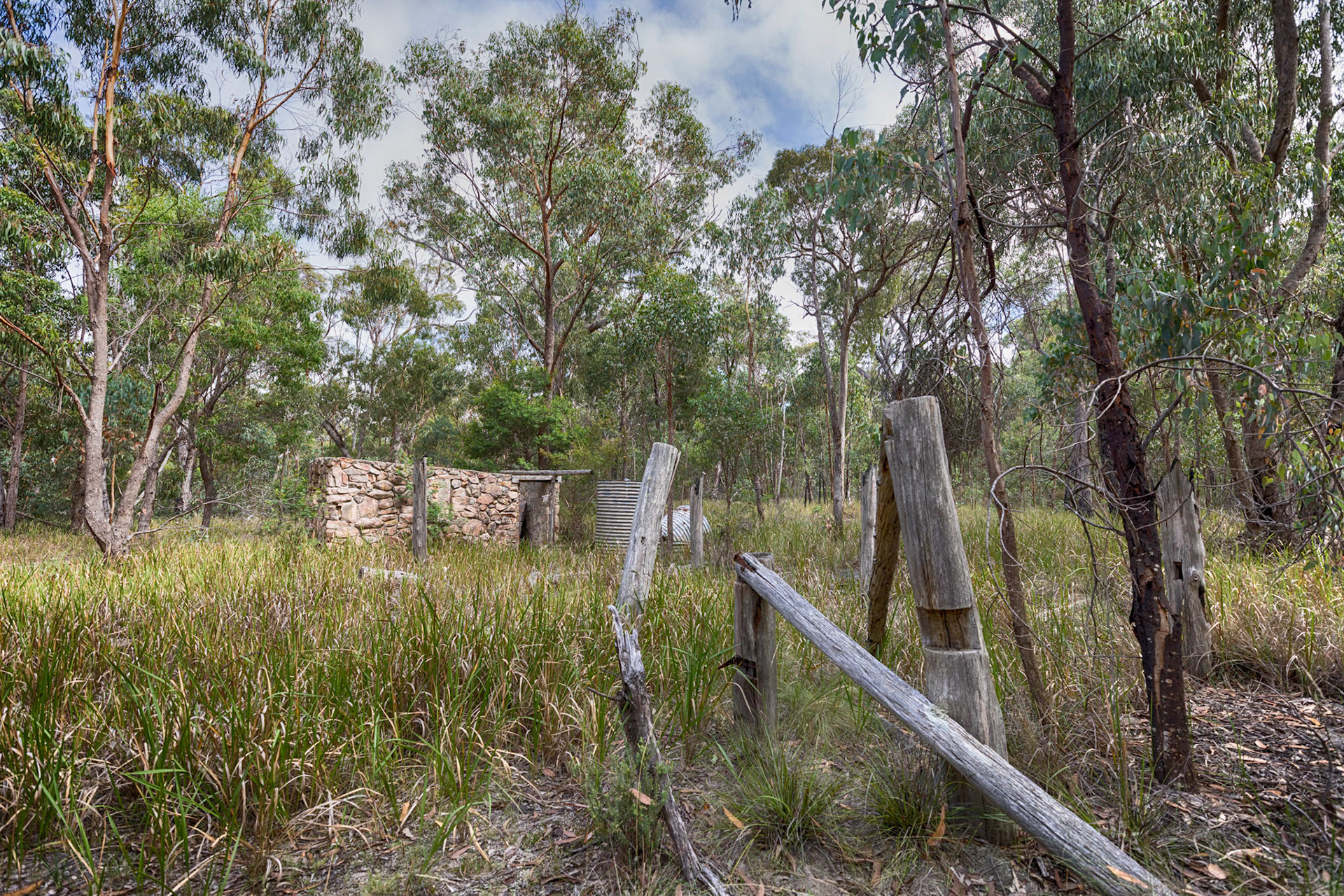 Stone stables, Girraween
