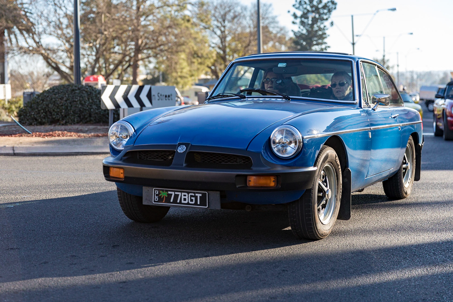 Grand Automobile Display on Palmerin