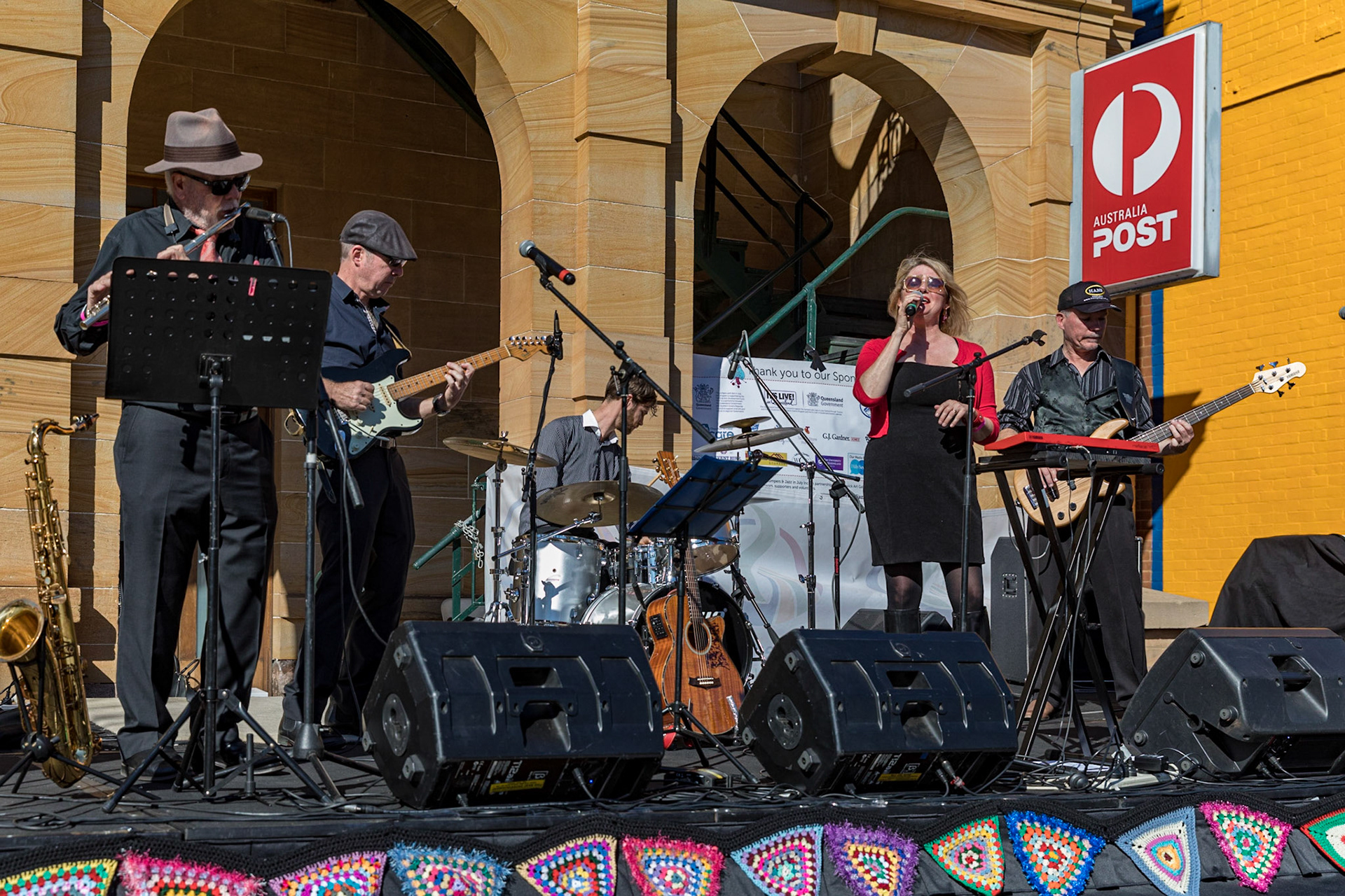 Grand Automobile Display on Palmerin