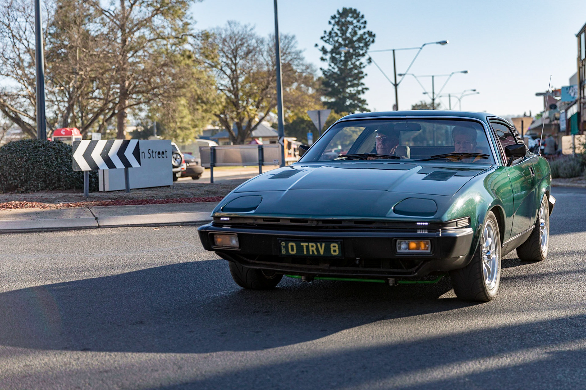 Grand Automobile Display on Palmerin