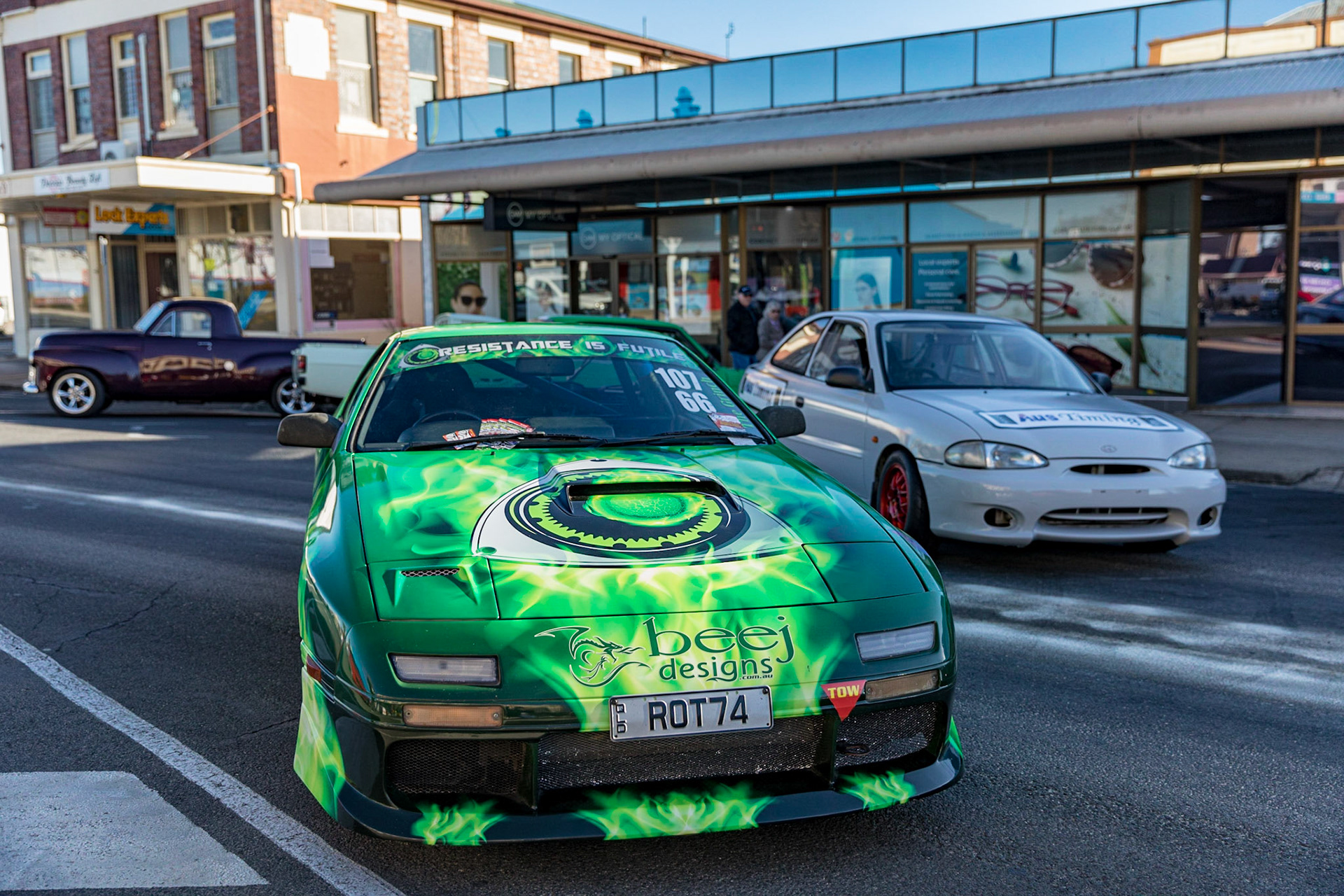 Grand Automobile Display on Palmerin
