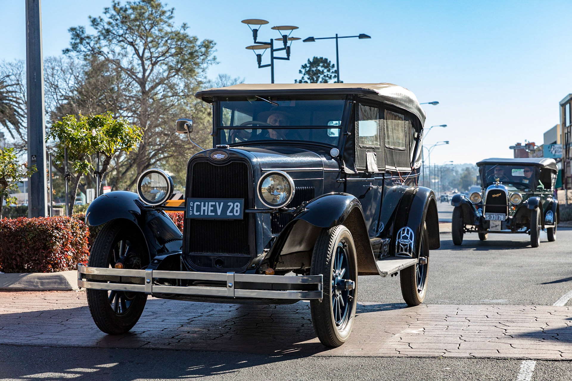 Grand Automobile Display on Palmerin