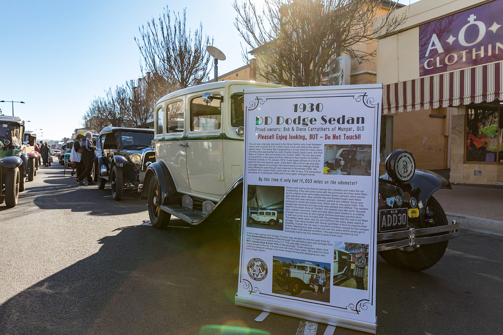 Grand Automobile Display on Palmerin