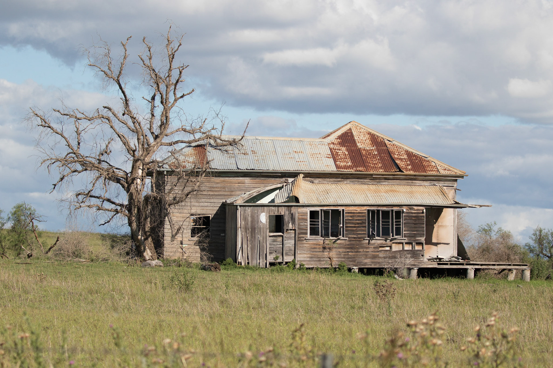 Abandoned house, Allora