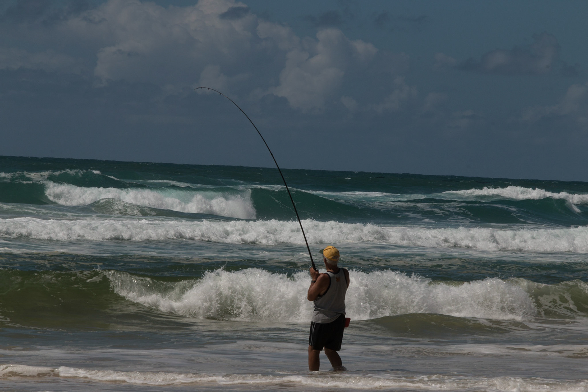 Beach fishing, Teewah