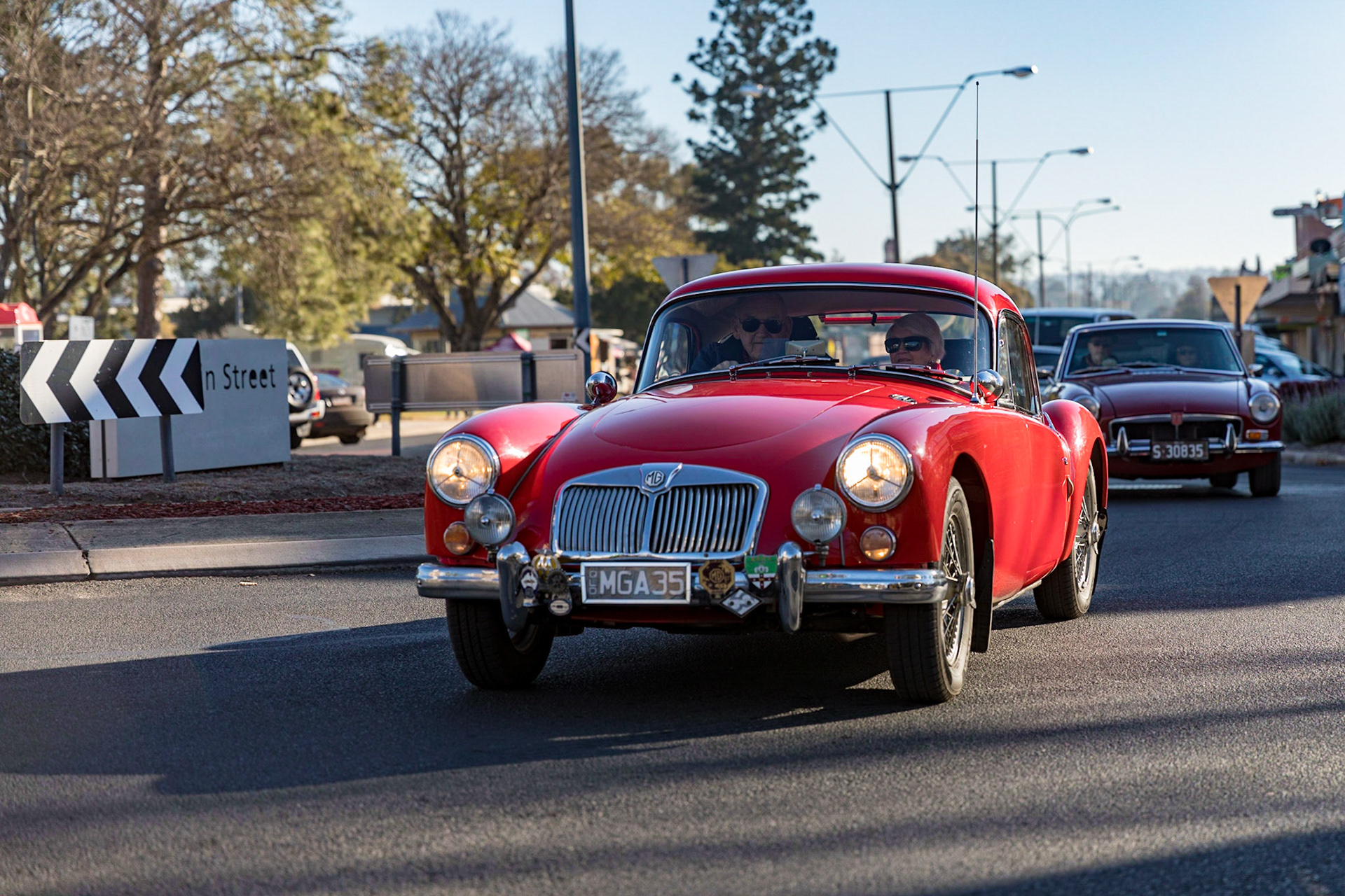 Grand Automobile Display on Palmerin