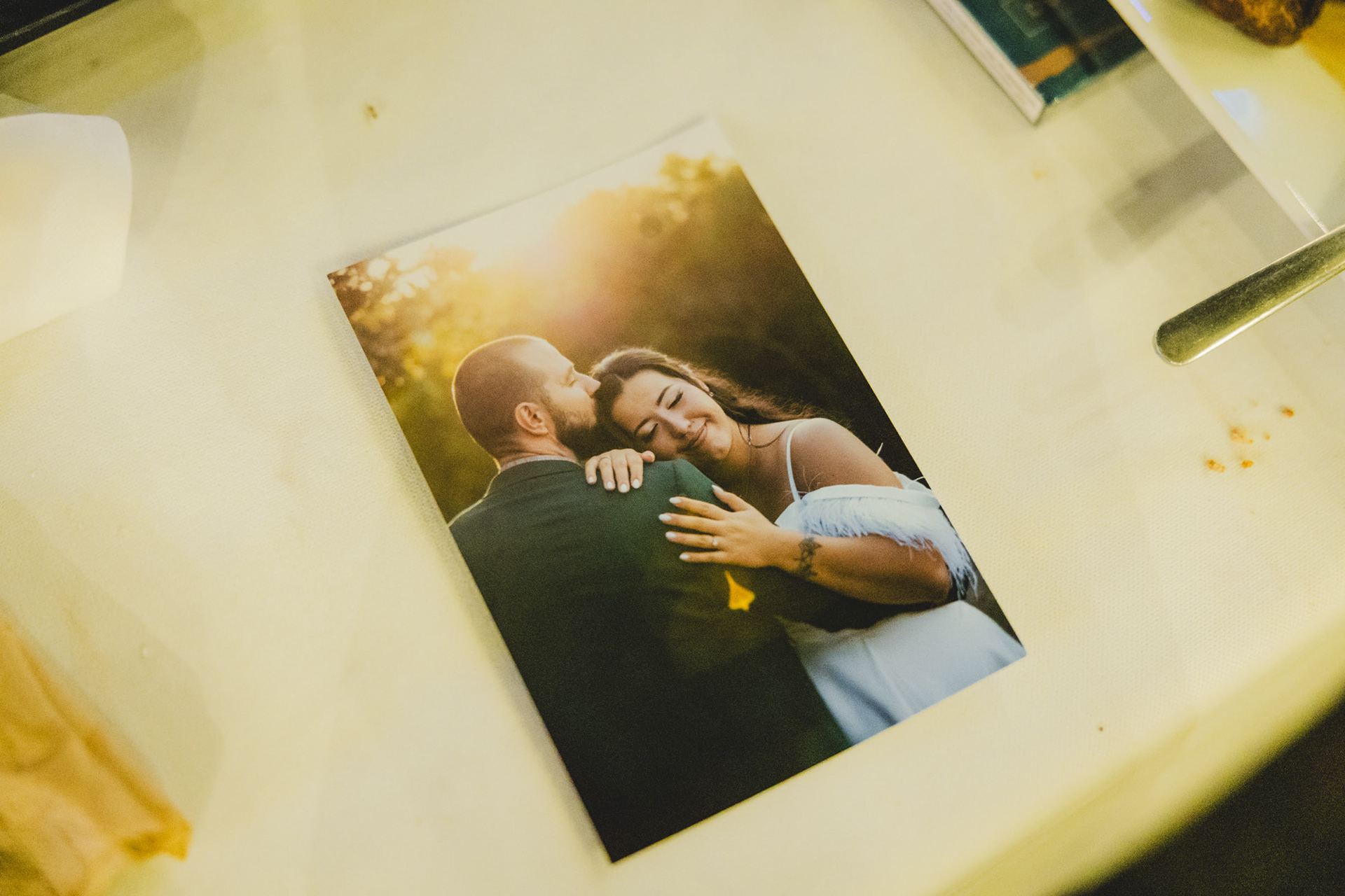 Подаръка за младоженците от сватбения фотограф Габриел Александров