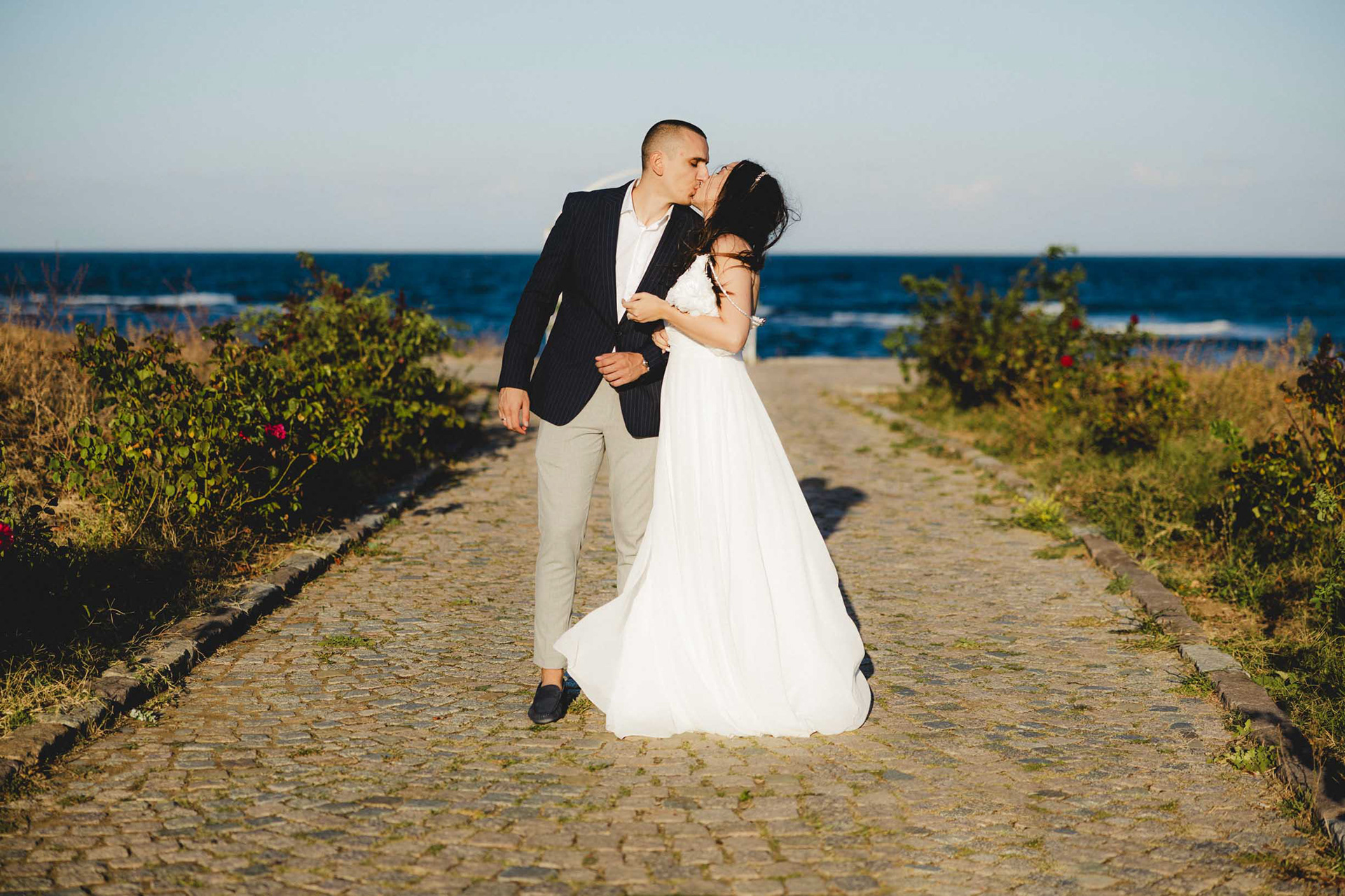 Завършек на сватбената фотосесия в Царево.