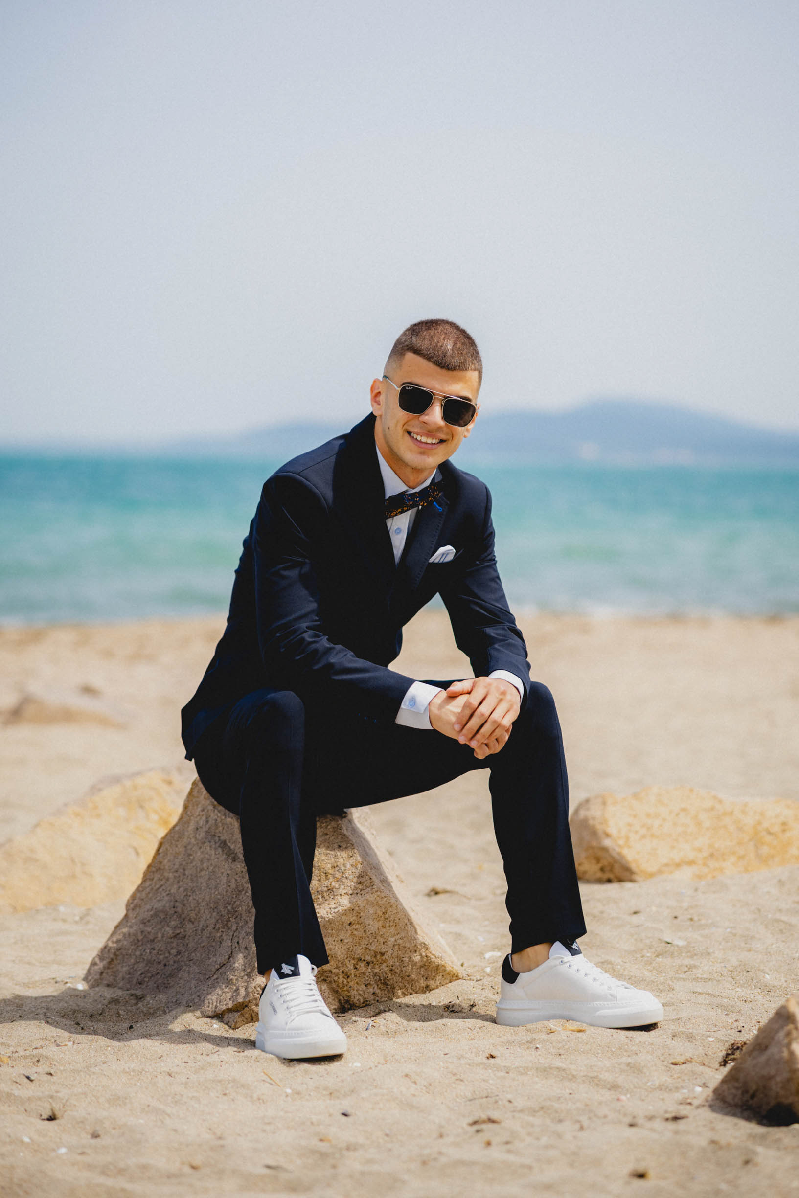 Фотосесия за бал Бургас - стилни портрети на открито