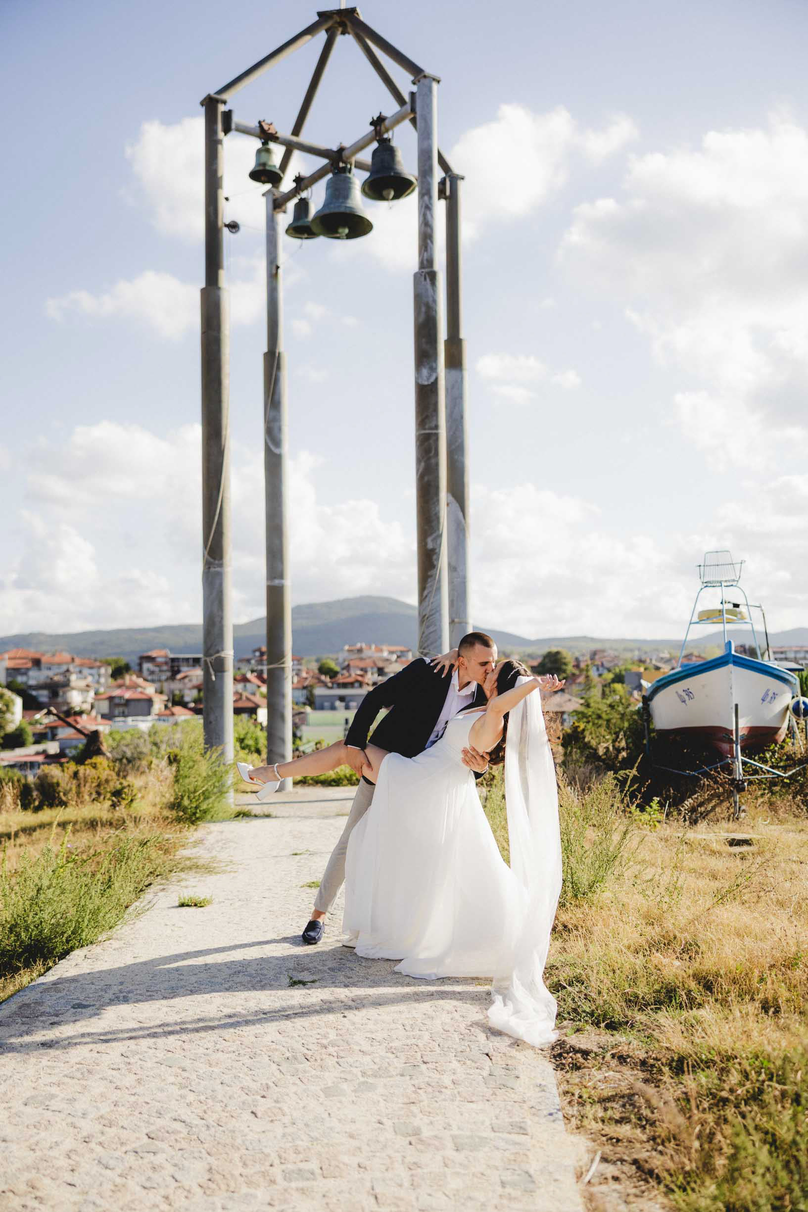 Емоция под камбаните на храма във Василико