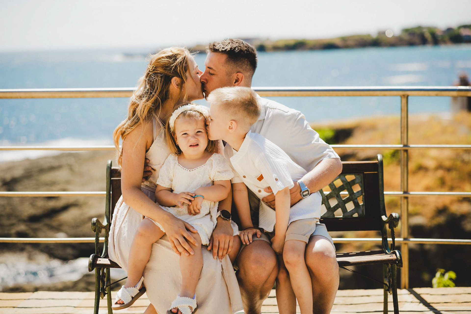 Професионален фотограф за кръщене в Царево.