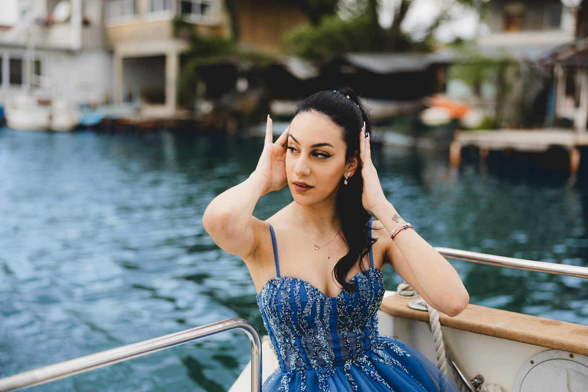 Заснемане на бал Созопол - индивидуална фотосесия на лодка