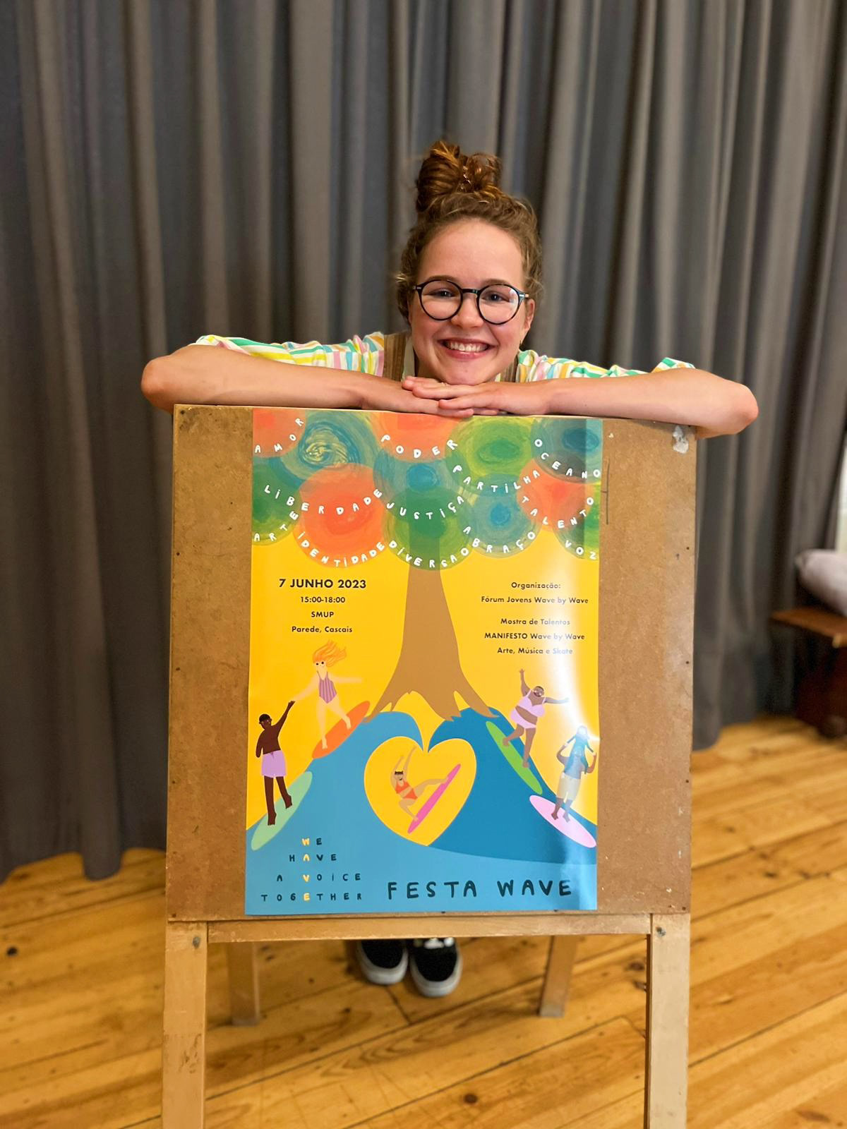 Juliste luotiin yhdessä Wave by Wave:n nuorten kanssa.