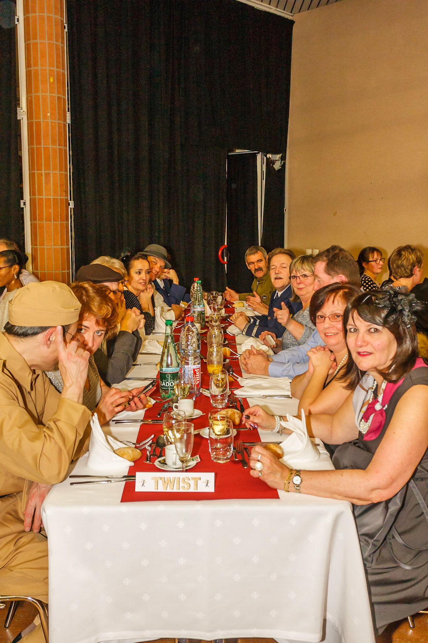 Soirée K'Danse, années 40 à Vaujours (93)