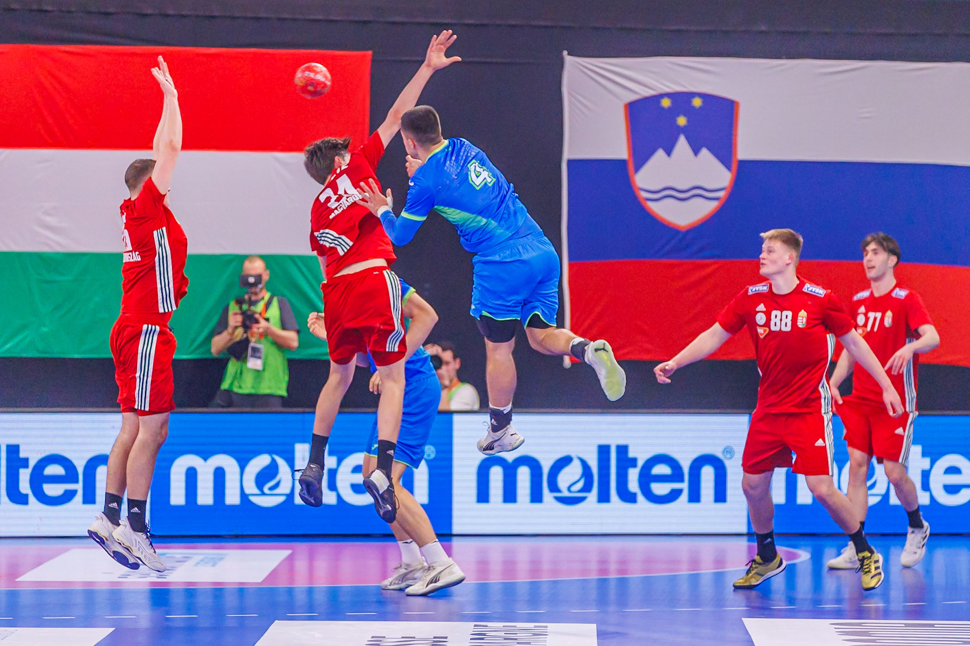 Tiby handball, Slovénie VS Hongrie 21