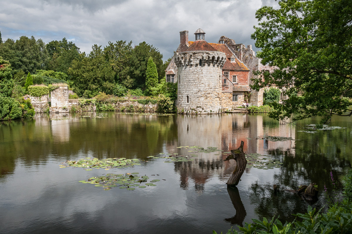 Scotney Castle Garden