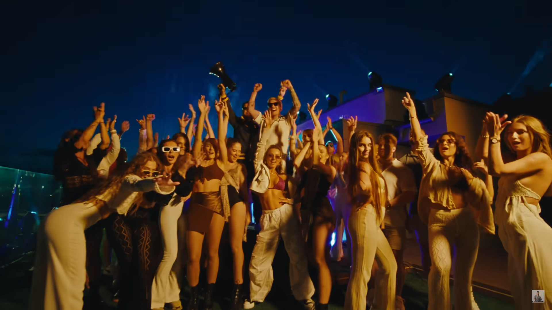 Jovani, Karališka Erdvė - Iš Lėto Leidžiasi Saulė (feat. Remis Retro)