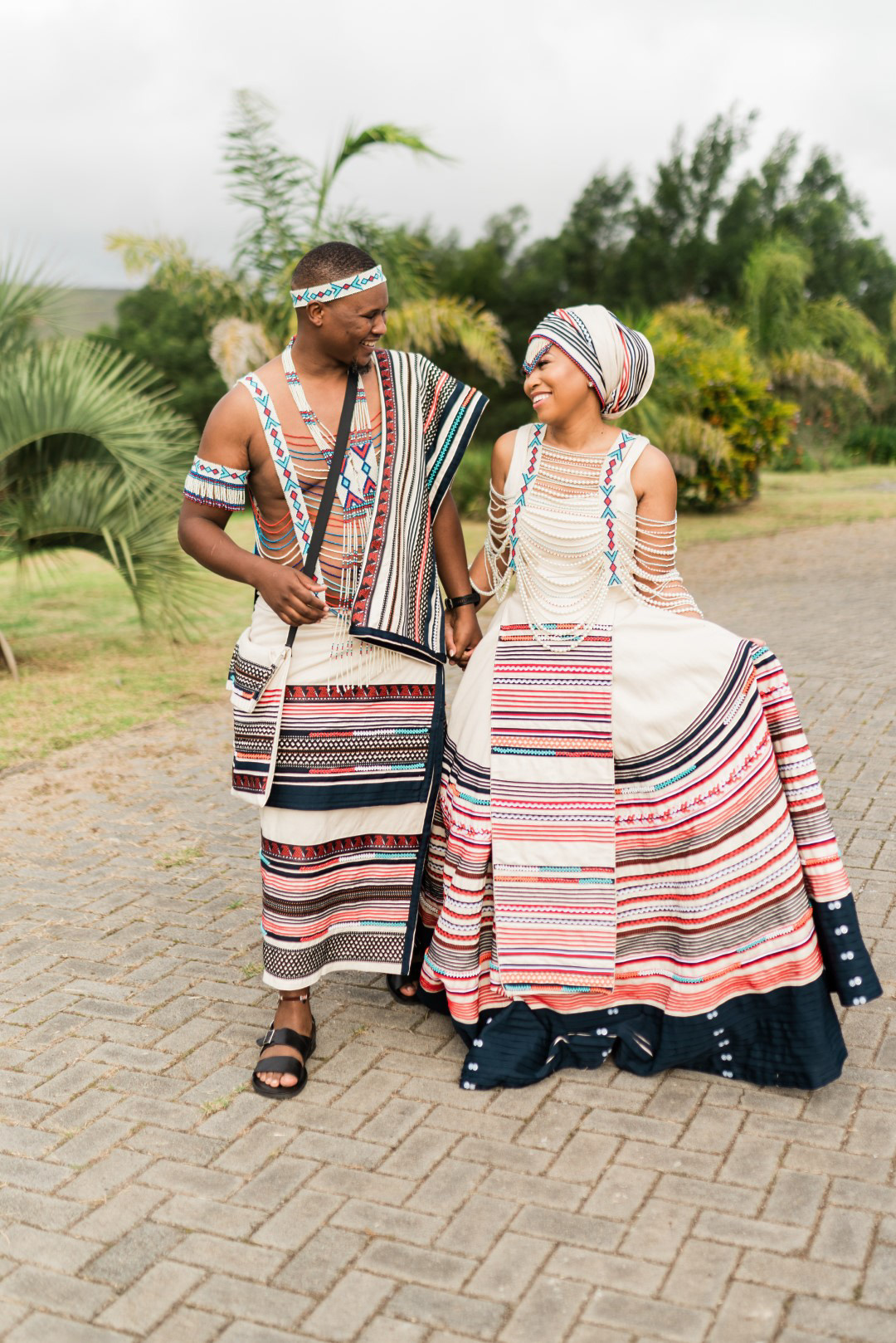 Vuyokazi and Bonga in traditional Xhosa attire during their wedding at Dan’s Country Lodge in Mthatha, Eastern Cape