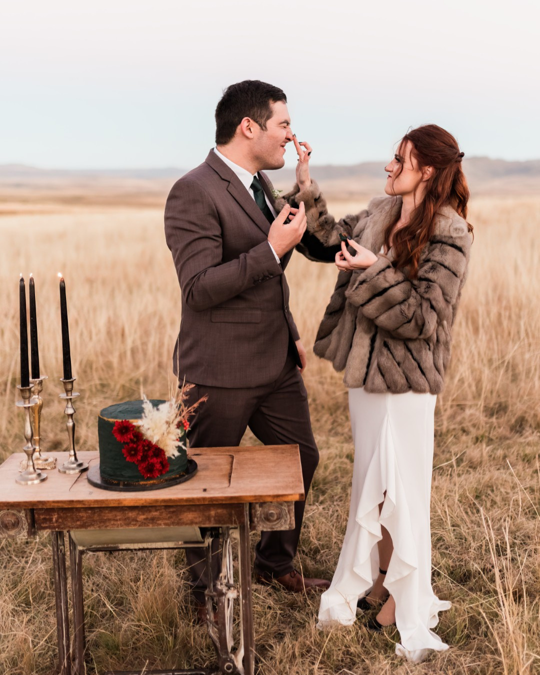 Wedding photography – couple cutting cake in Barkly East