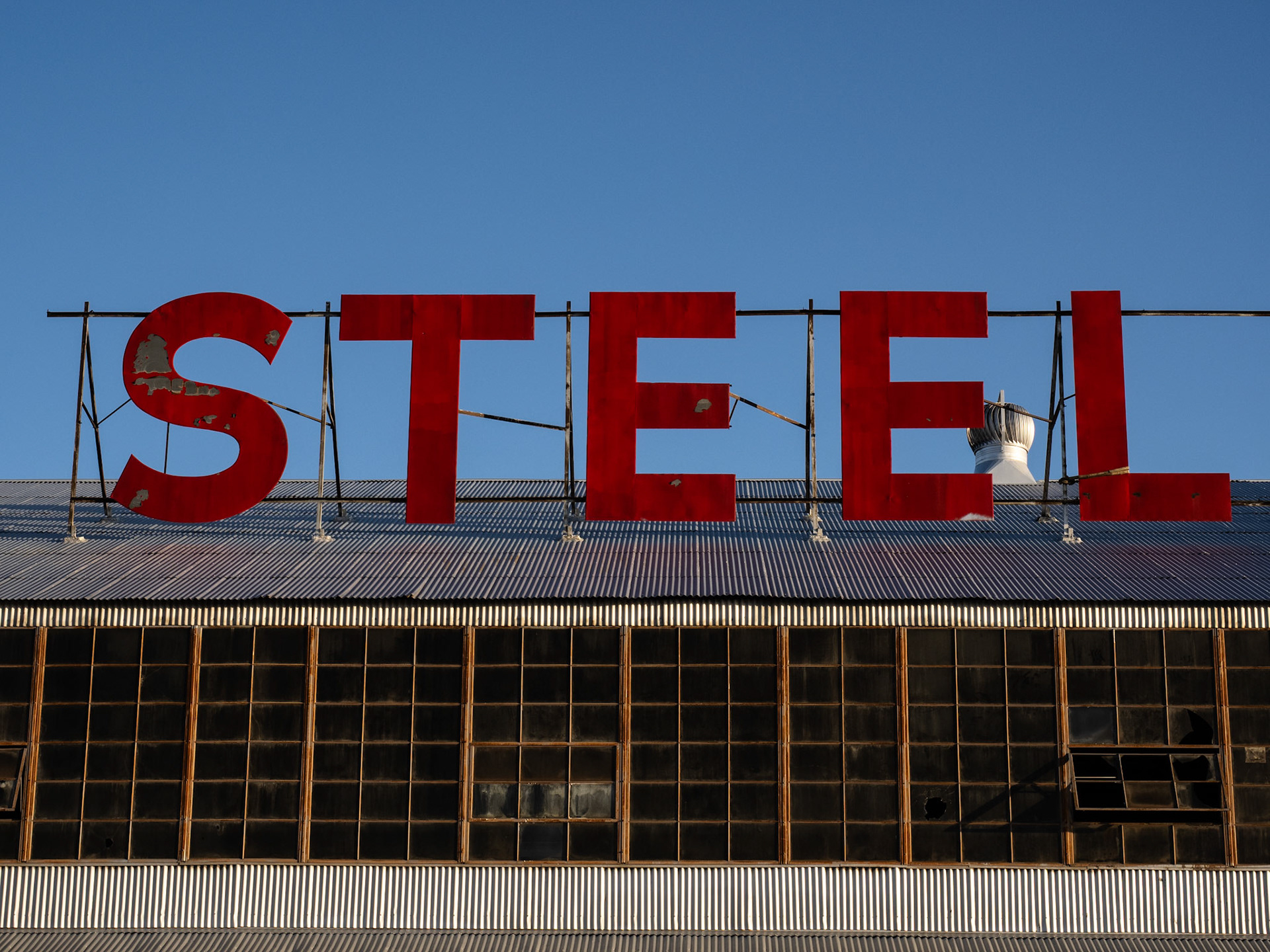 This was a fun shoot tonight. I think I am going to return with my medium format film camera. So many things that would be awesome.