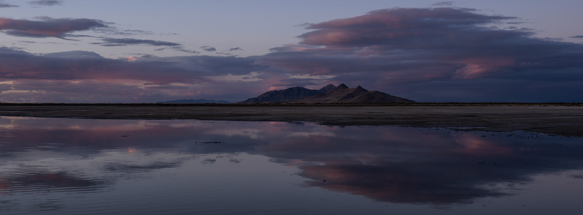The last couple of photo safaris have been to the southern end of the Great Salt Lake. Today the sunset was amazing. Here is one of the shots.