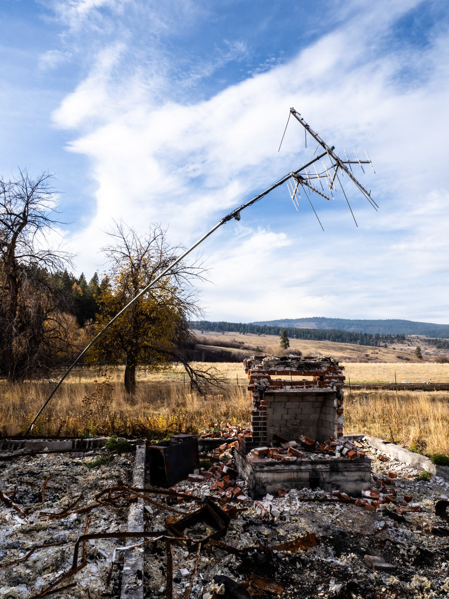 Honey, the TV's not working again. Would you fix the antenna while you're outside. I hope when this house burned down, it was on purpose and practice for the La Grand, OR, department.