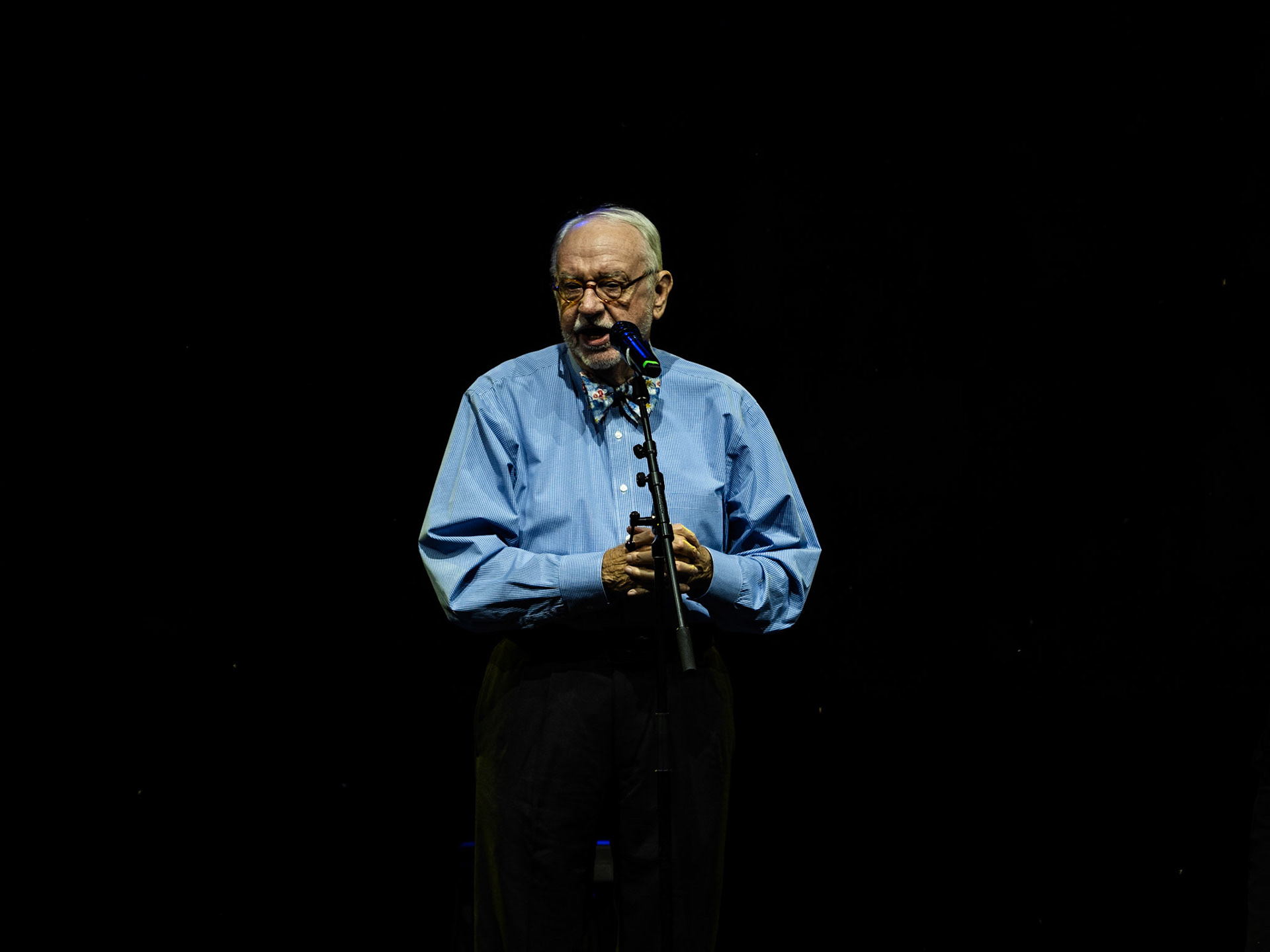 Donald Davis telling us about his Uncle Frank... the source of "bad ideas."