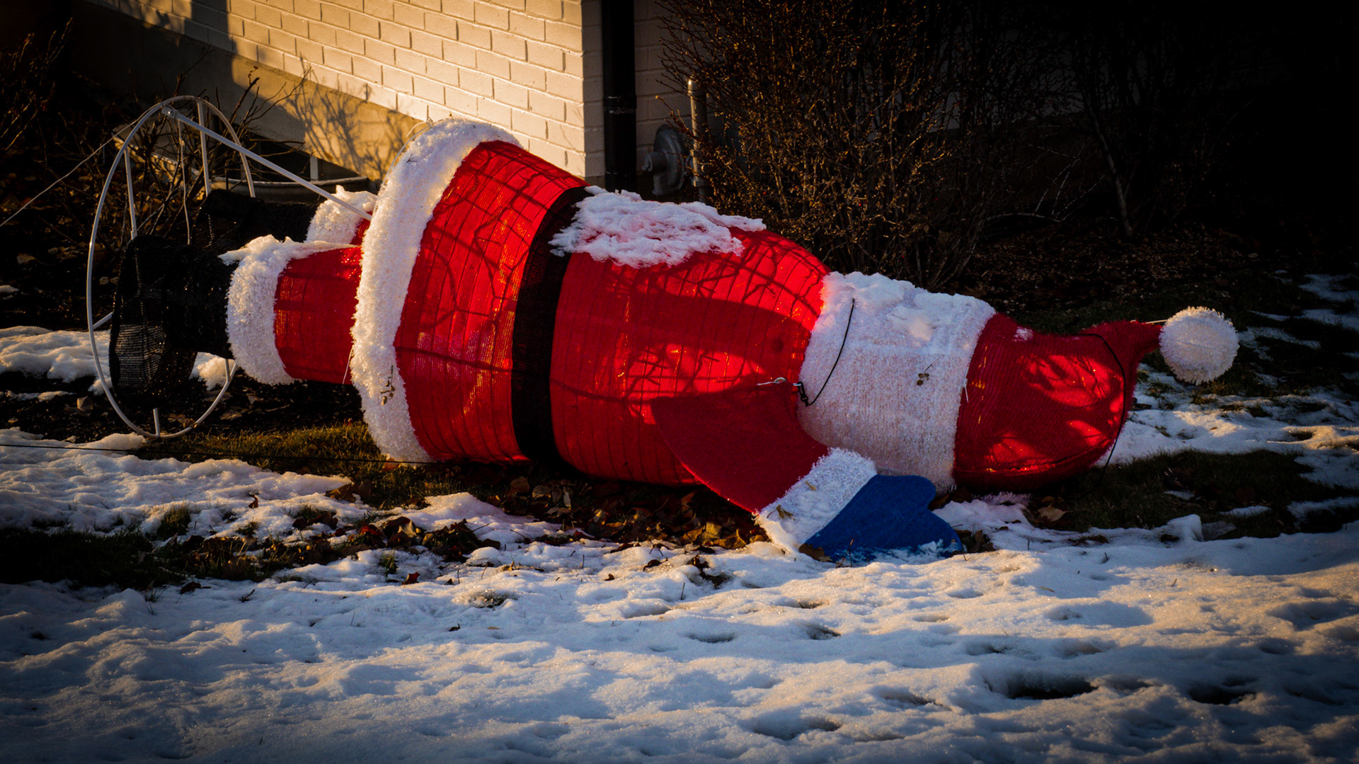 9/365 Faceplant Santa