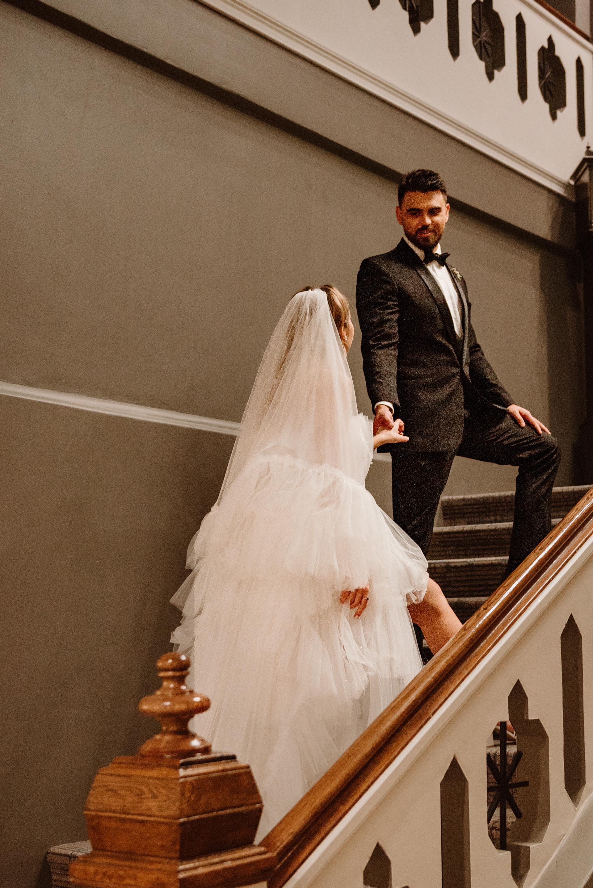 Gorgeous Phoenix Wedding Photography Crown Plaza Chandler Arizona Libby Aos Photography