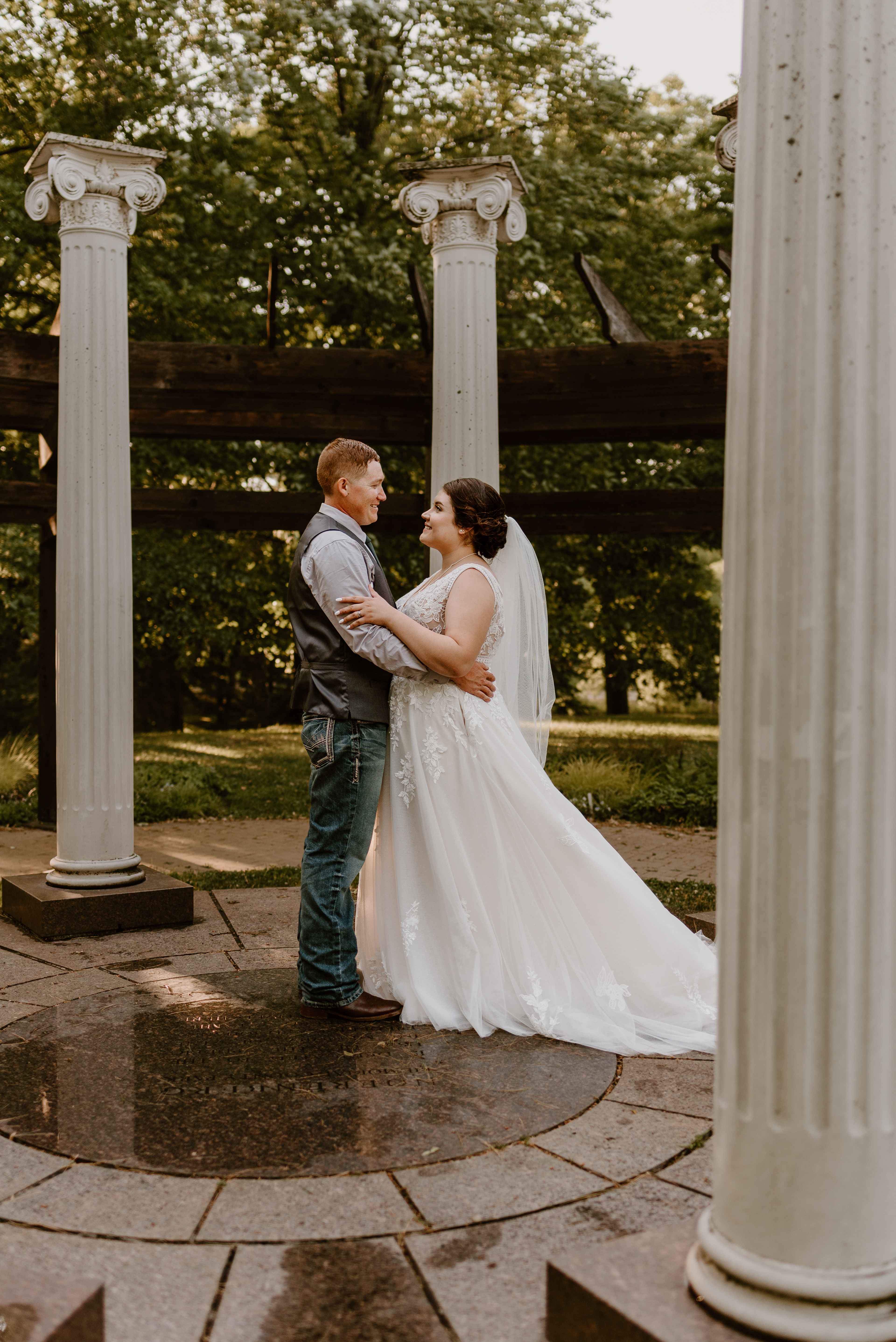 Minneapolis wedding photographer