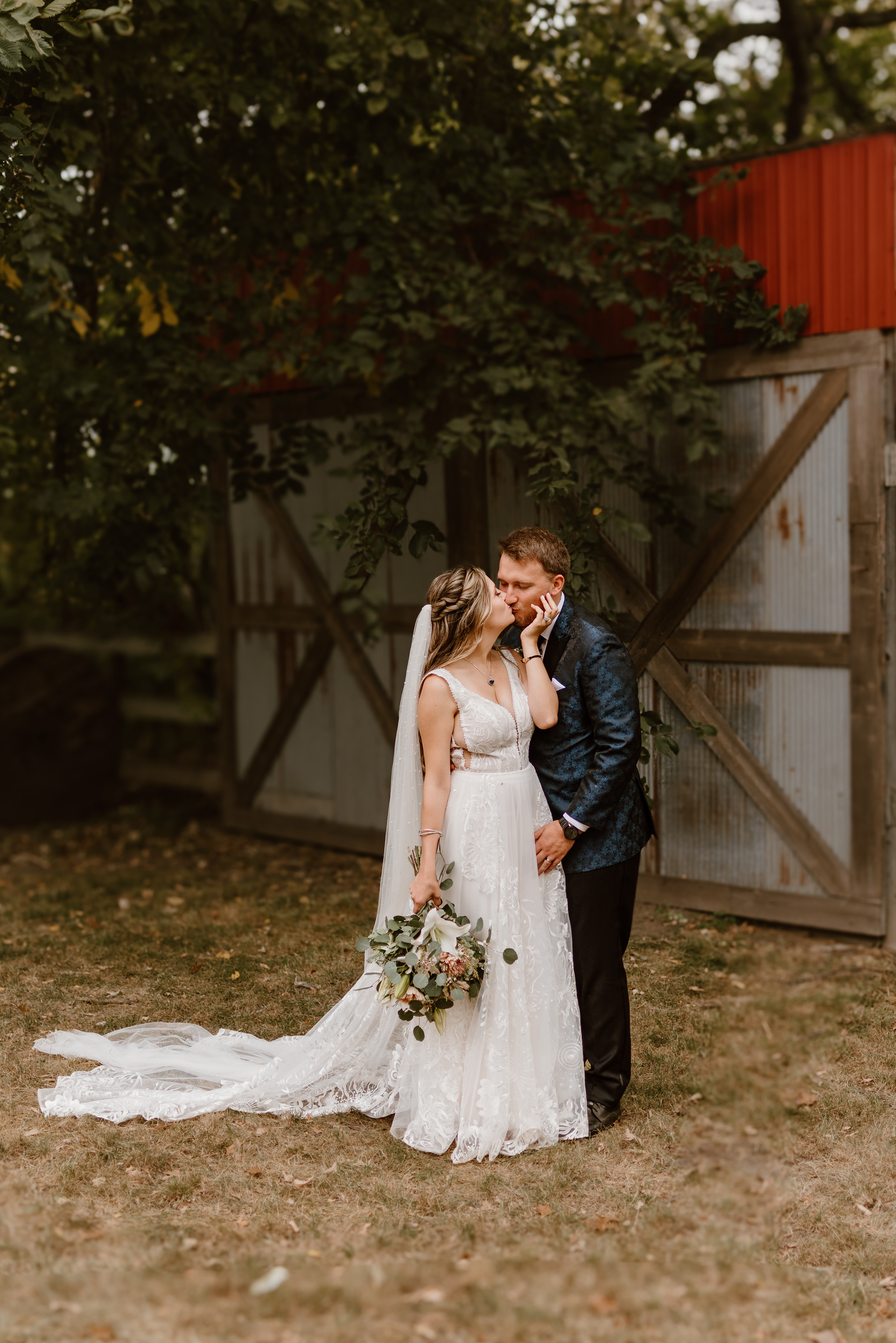 Gorgeous Farm Wedding Minnesota Libby Aos Photography