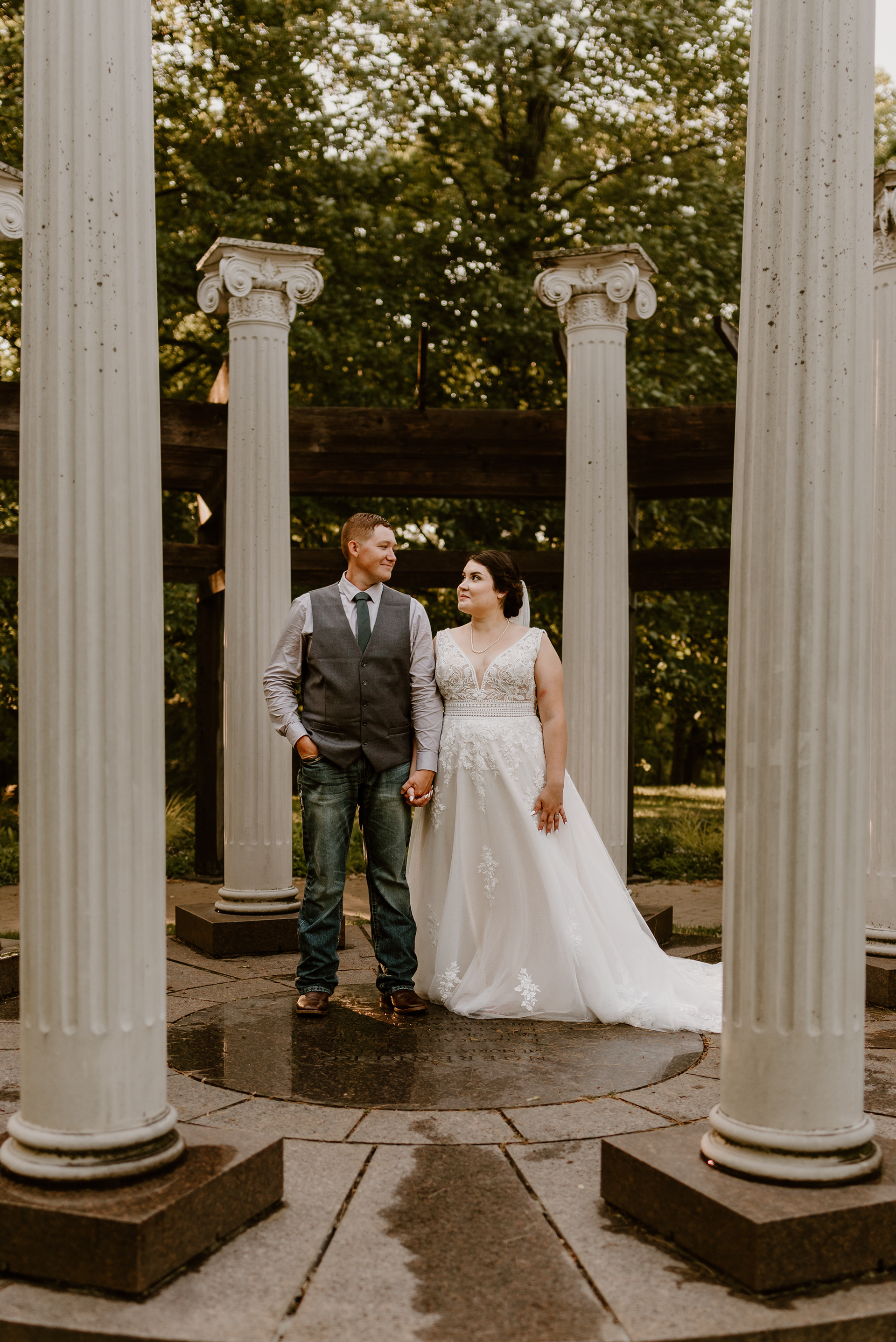 Minneapolis wedding photographer