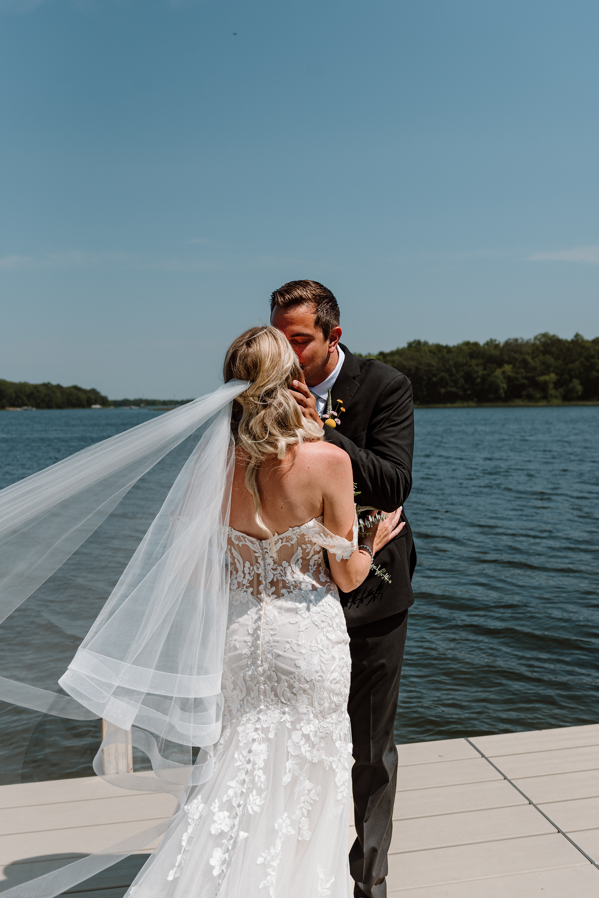 Alexandria, MN cabin wedding