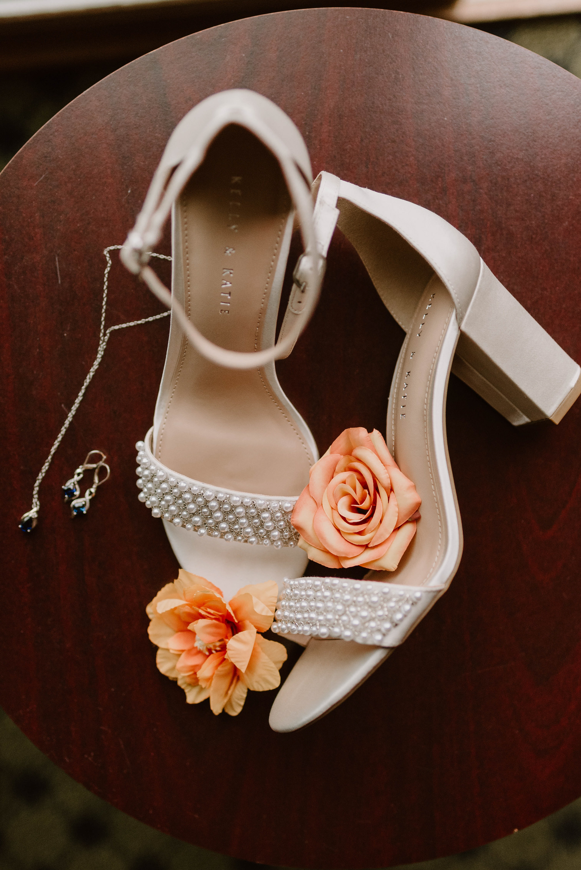 Gorgeous Wedding Photos Madeline Island Inn Madeline Island, WI Libby Aos Photography