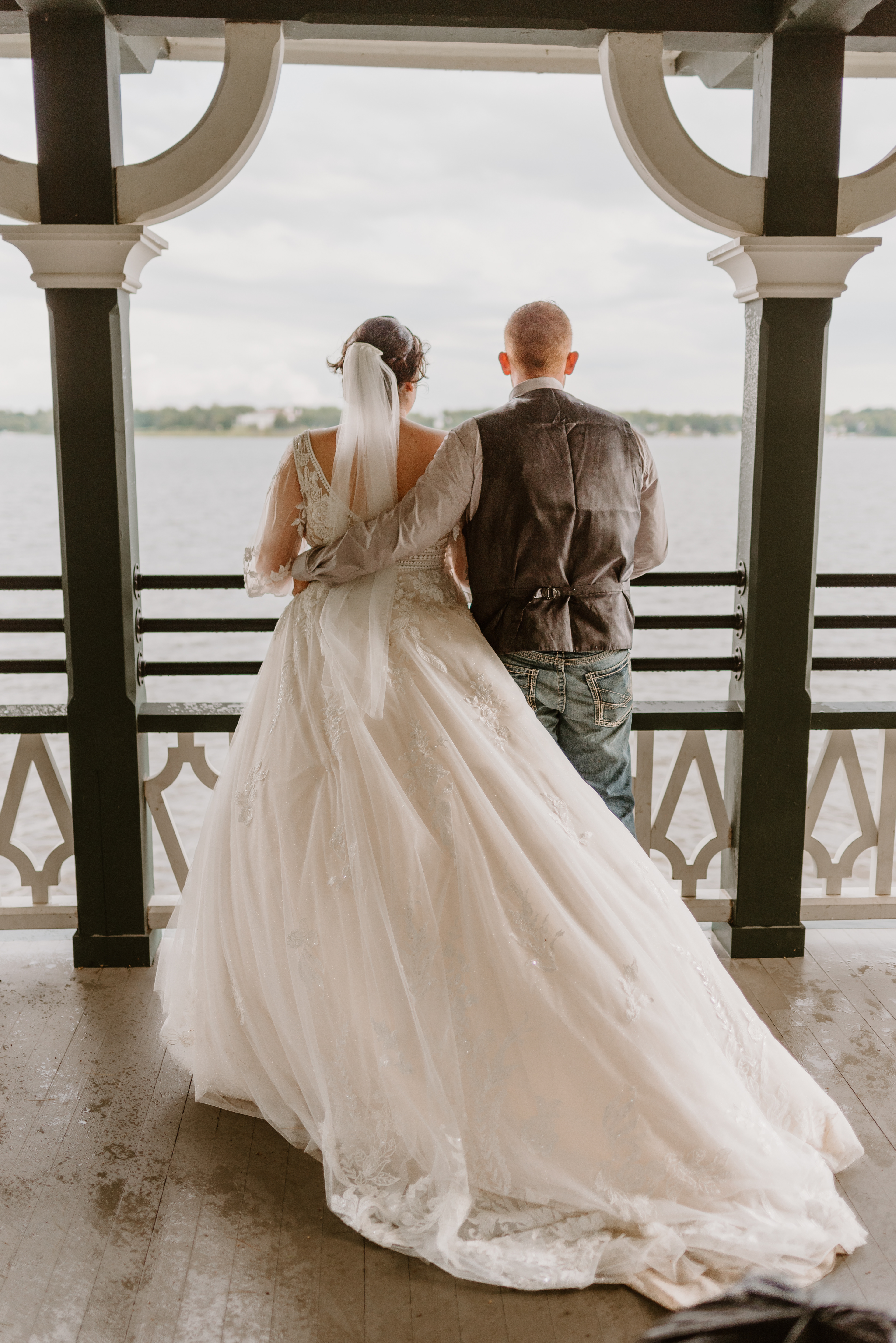 Minneapolis wedding photographer