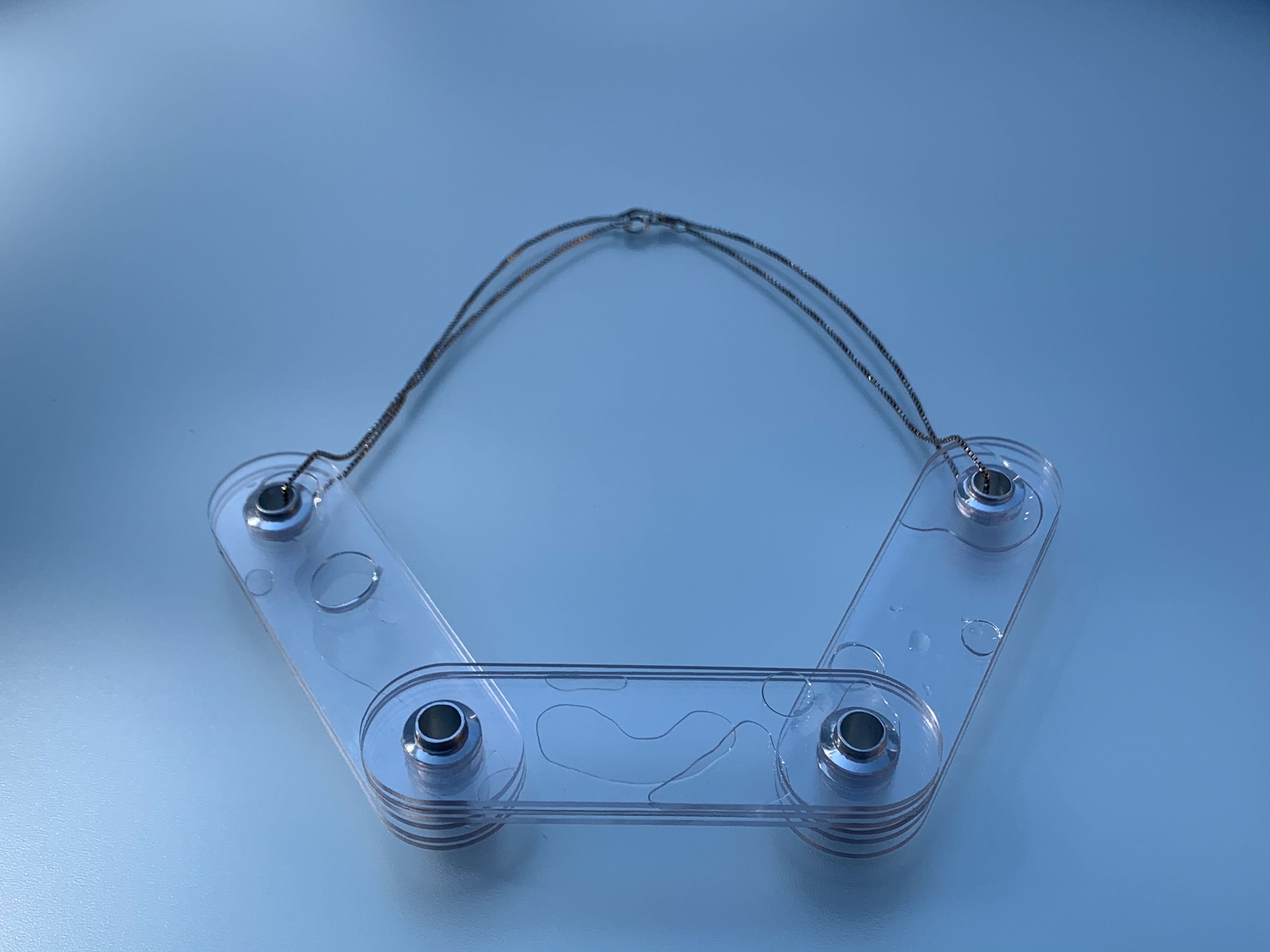 articulated collar