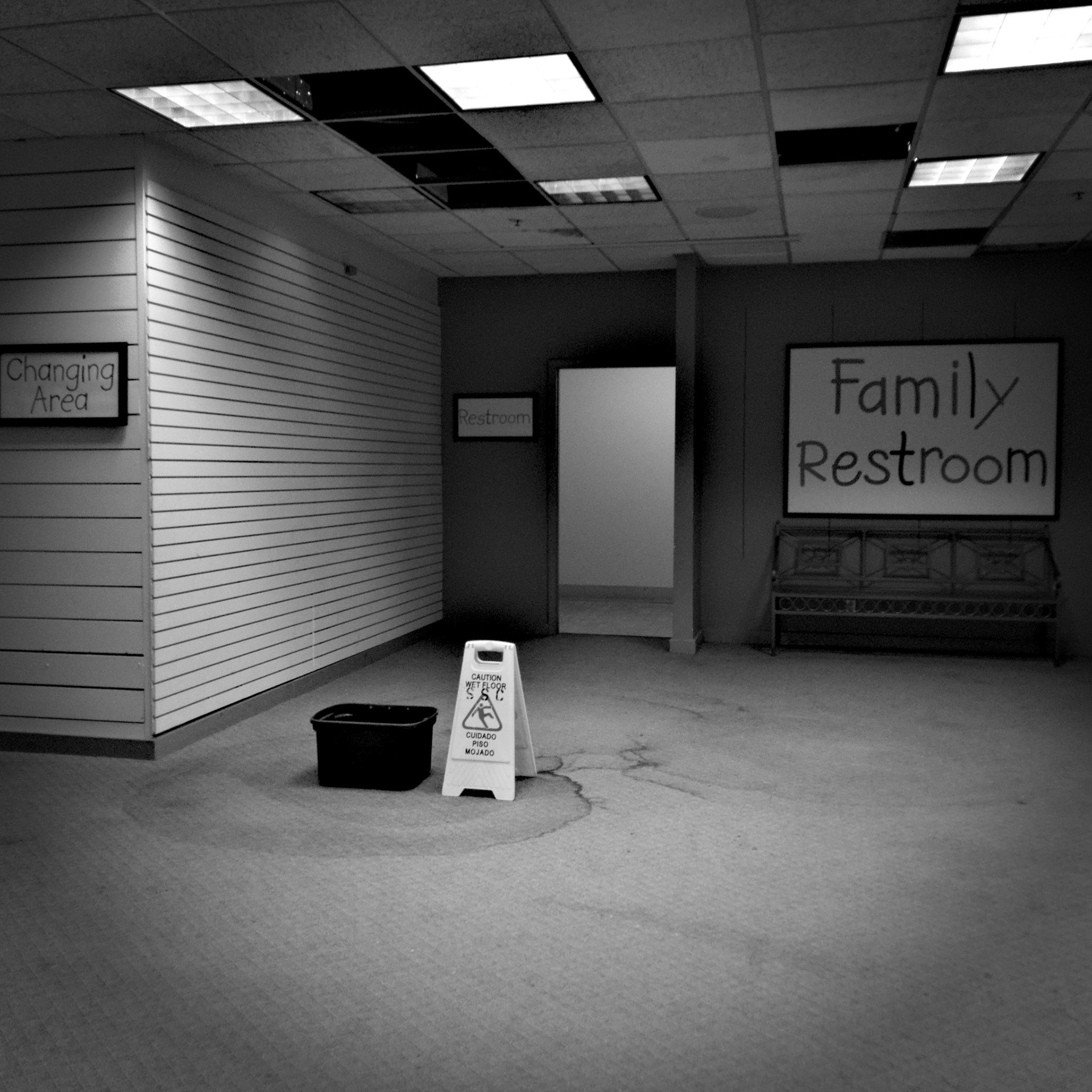 Dying Mall No.7