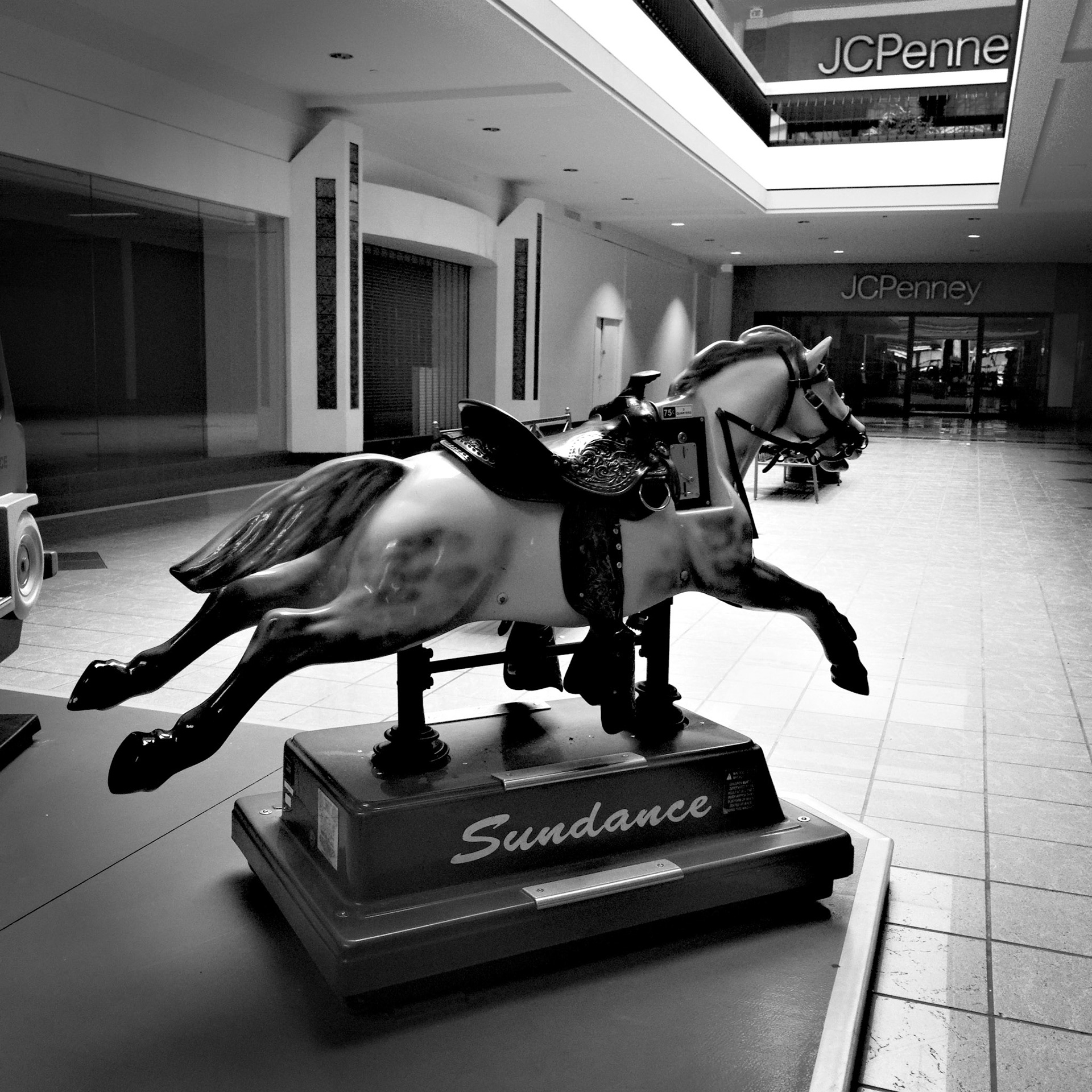Dying Mall No.14