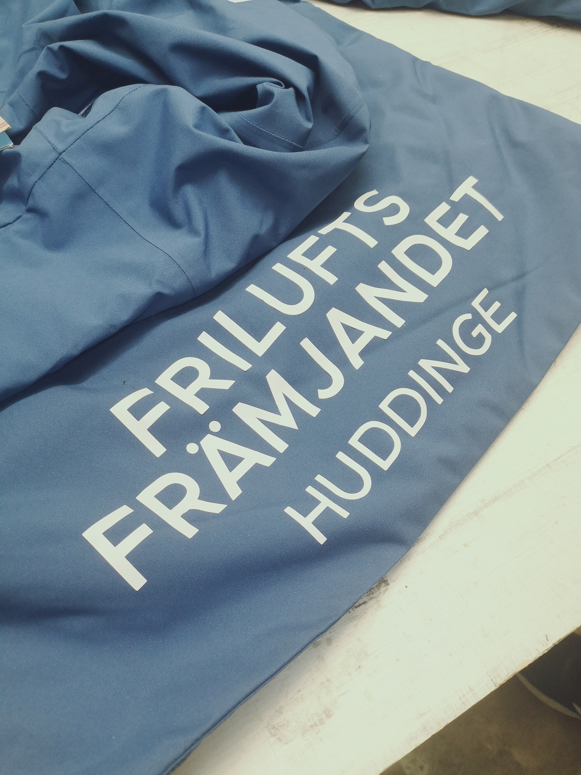 We used a special material for the print