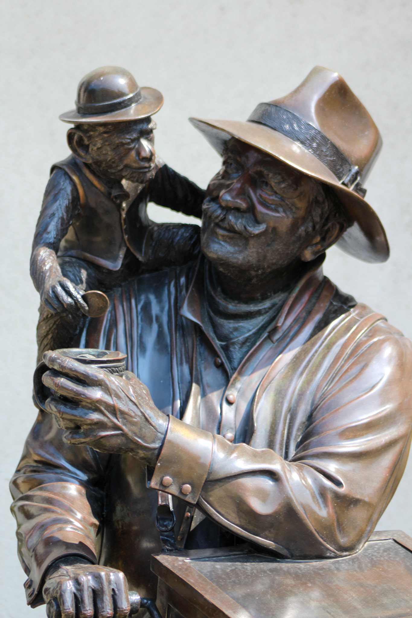 Statue, Country Club Plaza